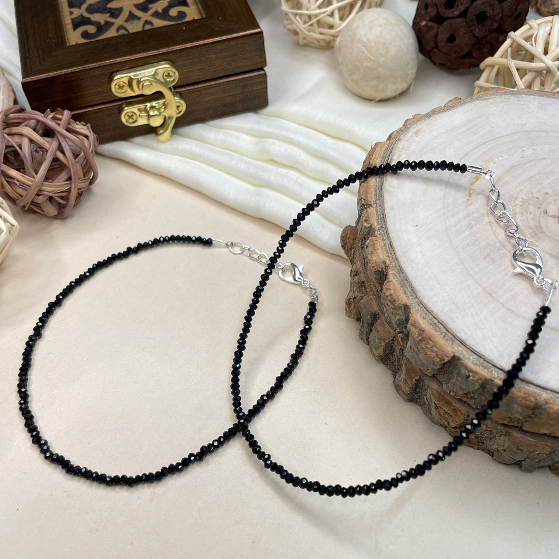 Beautiful BlackBead Crystal Anklet - Abdesignsjewellery