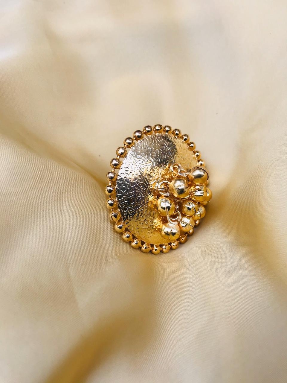 Oversized Golden Plating Gungru Ring