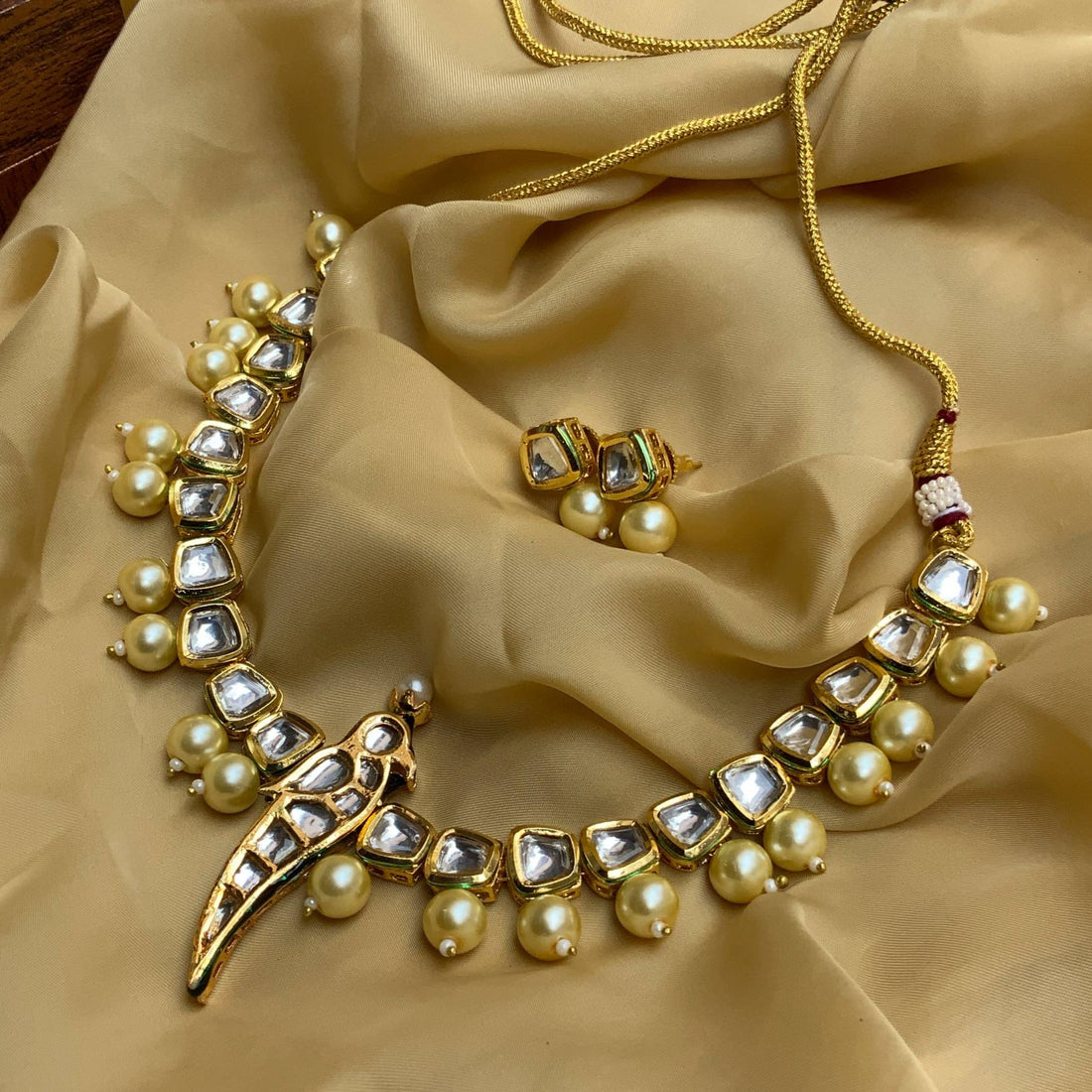 Beautiful Parrot Pearl Kundan Necklace - Abdesignsjewellery