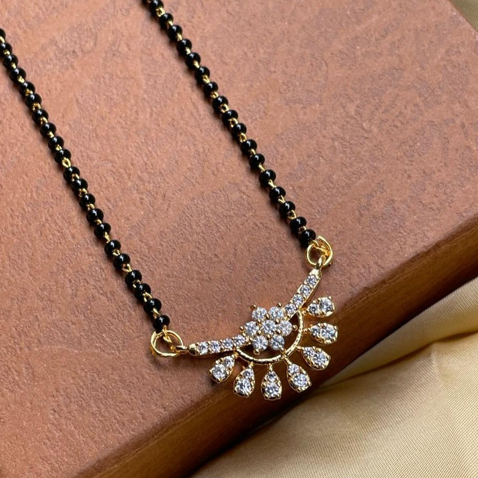 Shrenu Parikh Inspired Gold Diamond Mangalsutra