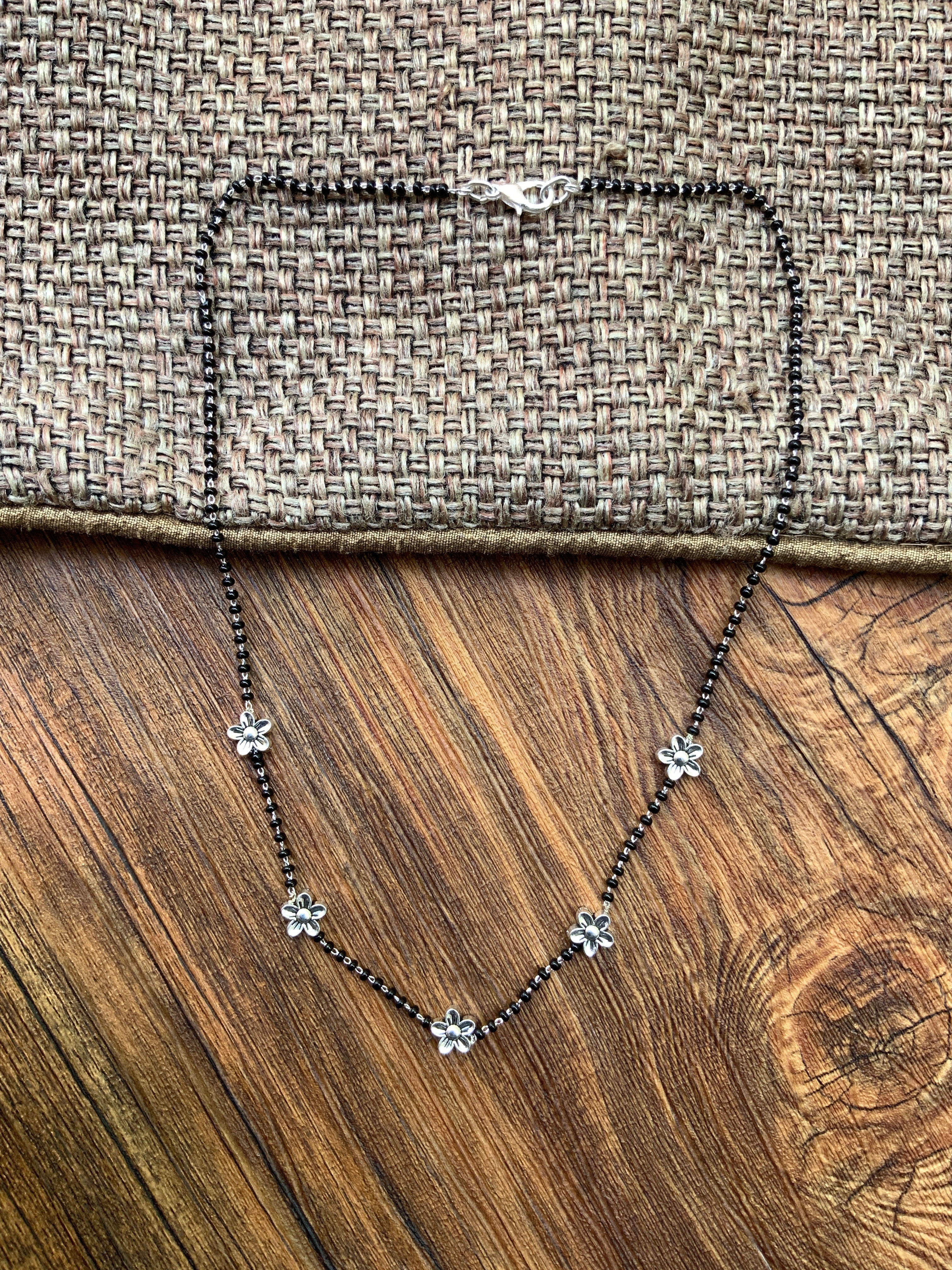 Dailywear Silver Flower Floral Pattern Mangalsutra - Abdesignsjewellery