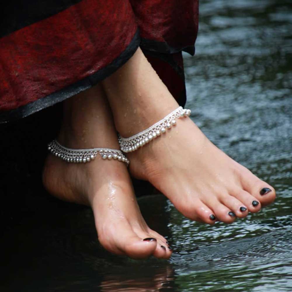 Elegant Anklets collection showcasing stylish designs for women, perfect for any occasion