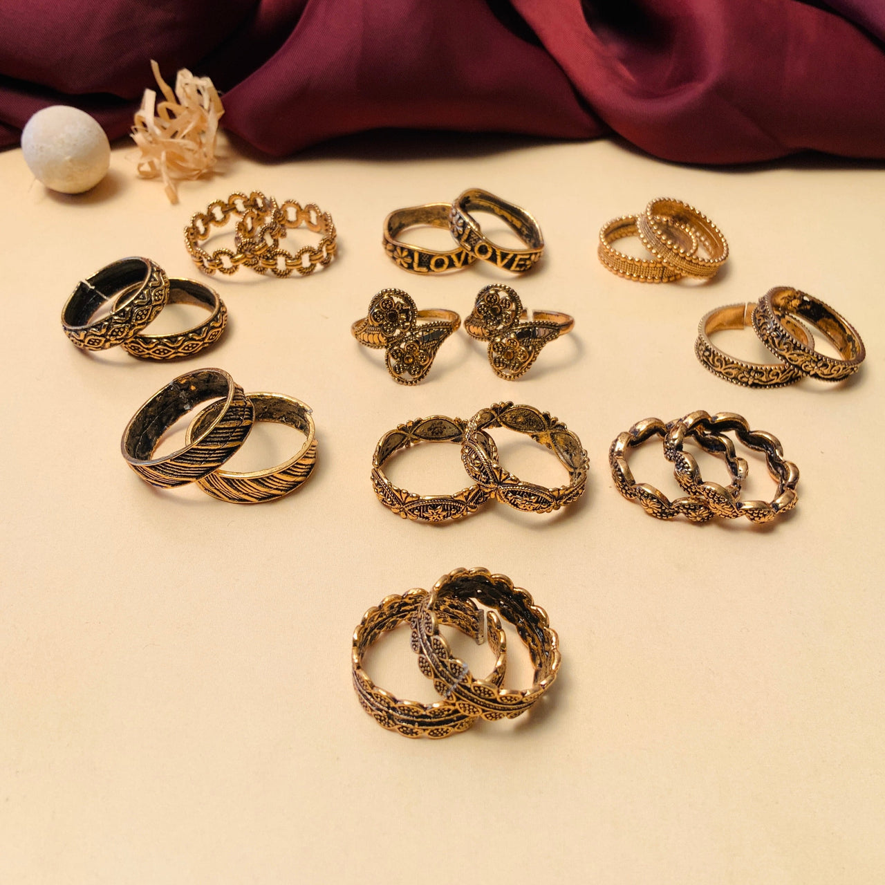 Dailywear Pack of 10 Gold Oxidised Toe rings Designs