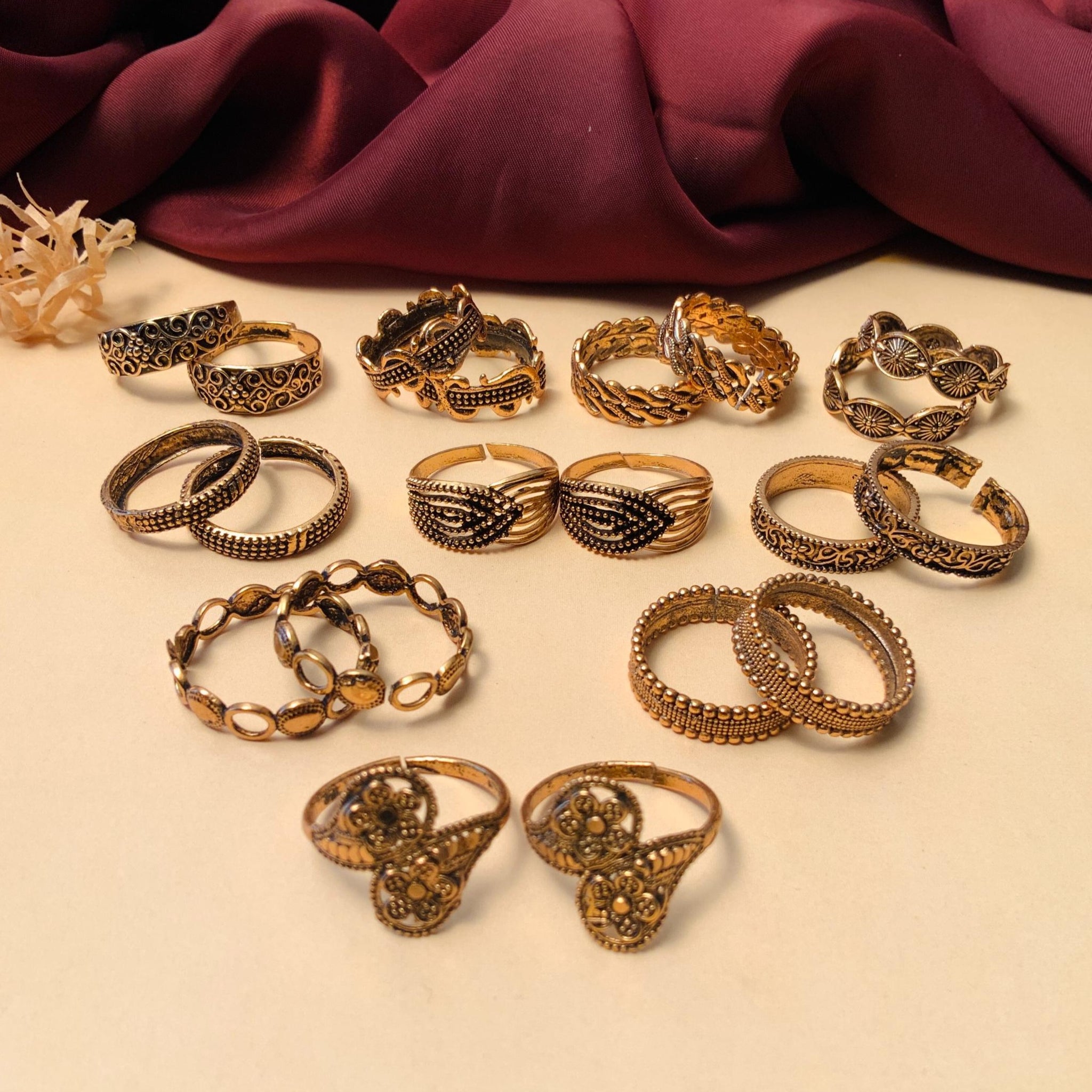 Unique Pack of 10 Gold Oxidised Toe-rings Designs