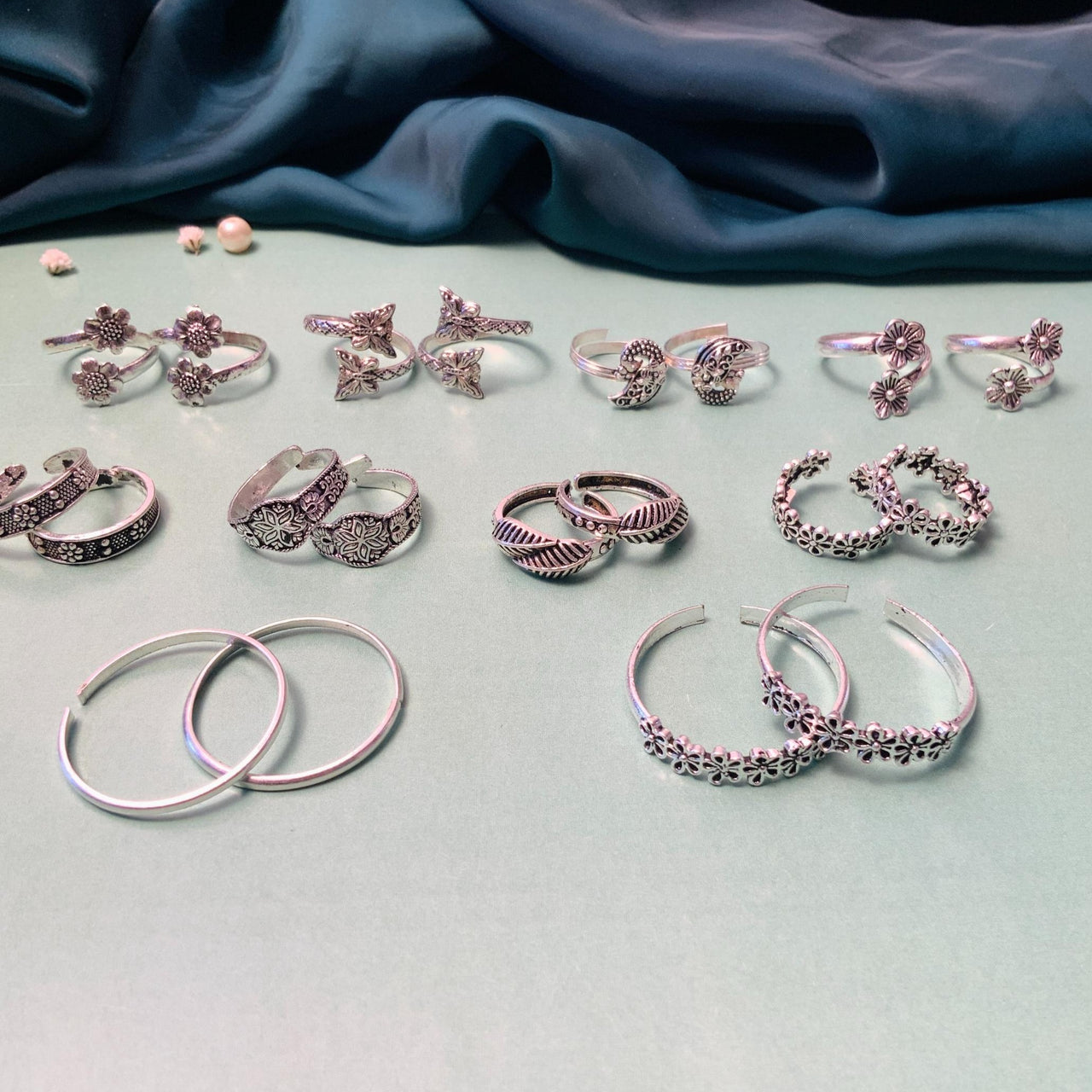 Floral Pack of 10 Silver Oxidised Toe-rings Designs - Abdesignsjewellery