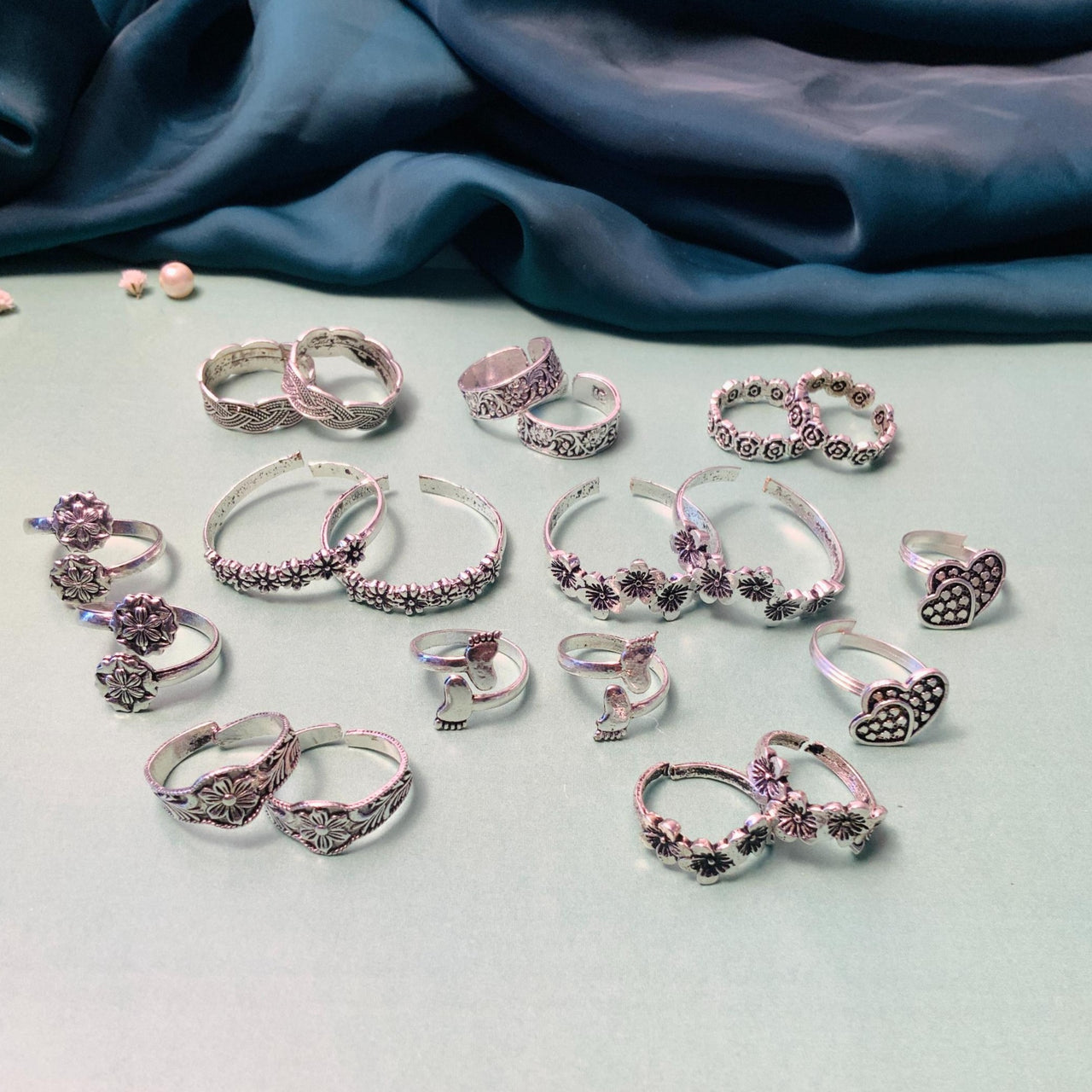 Blooming Pack of 10 Silver Oxidised Toe-rings Designs
