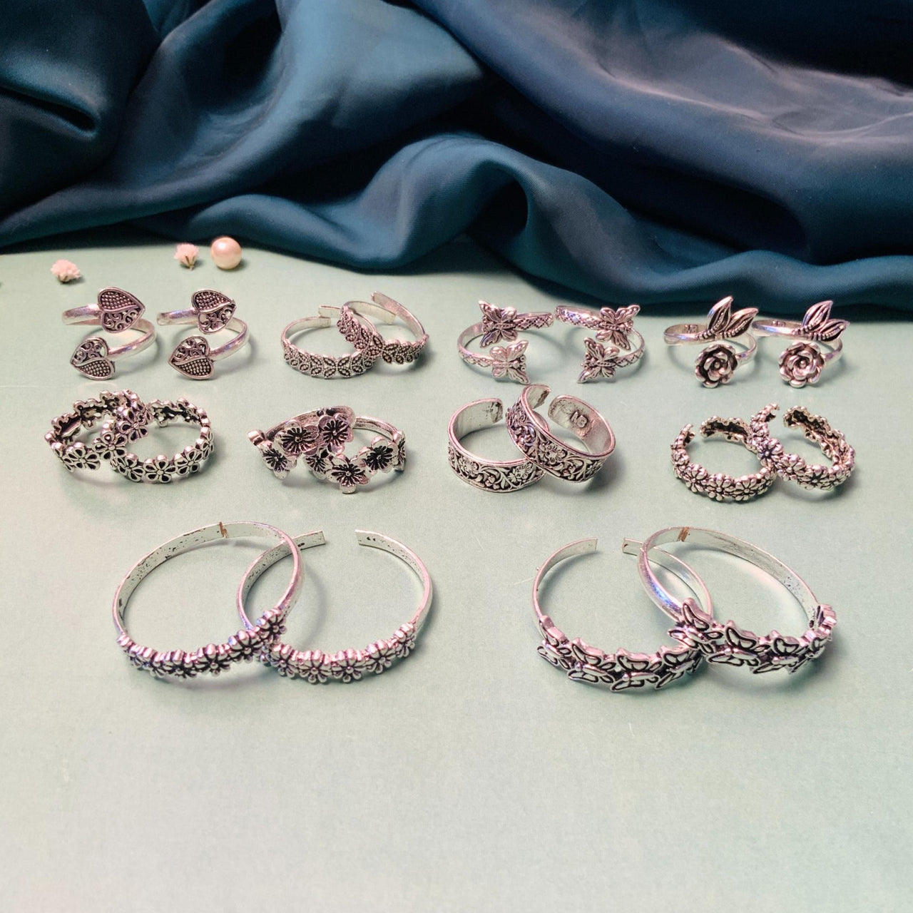 Beautiful Pack of 10 Silver Oxidised Toe-rings Designs - Abdesignsjewellery