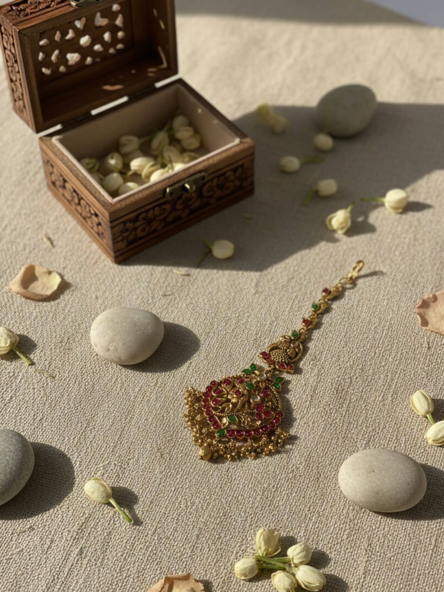 Abdesigns South Indian Antique Gold Plated Maangtikka Pearl Drops