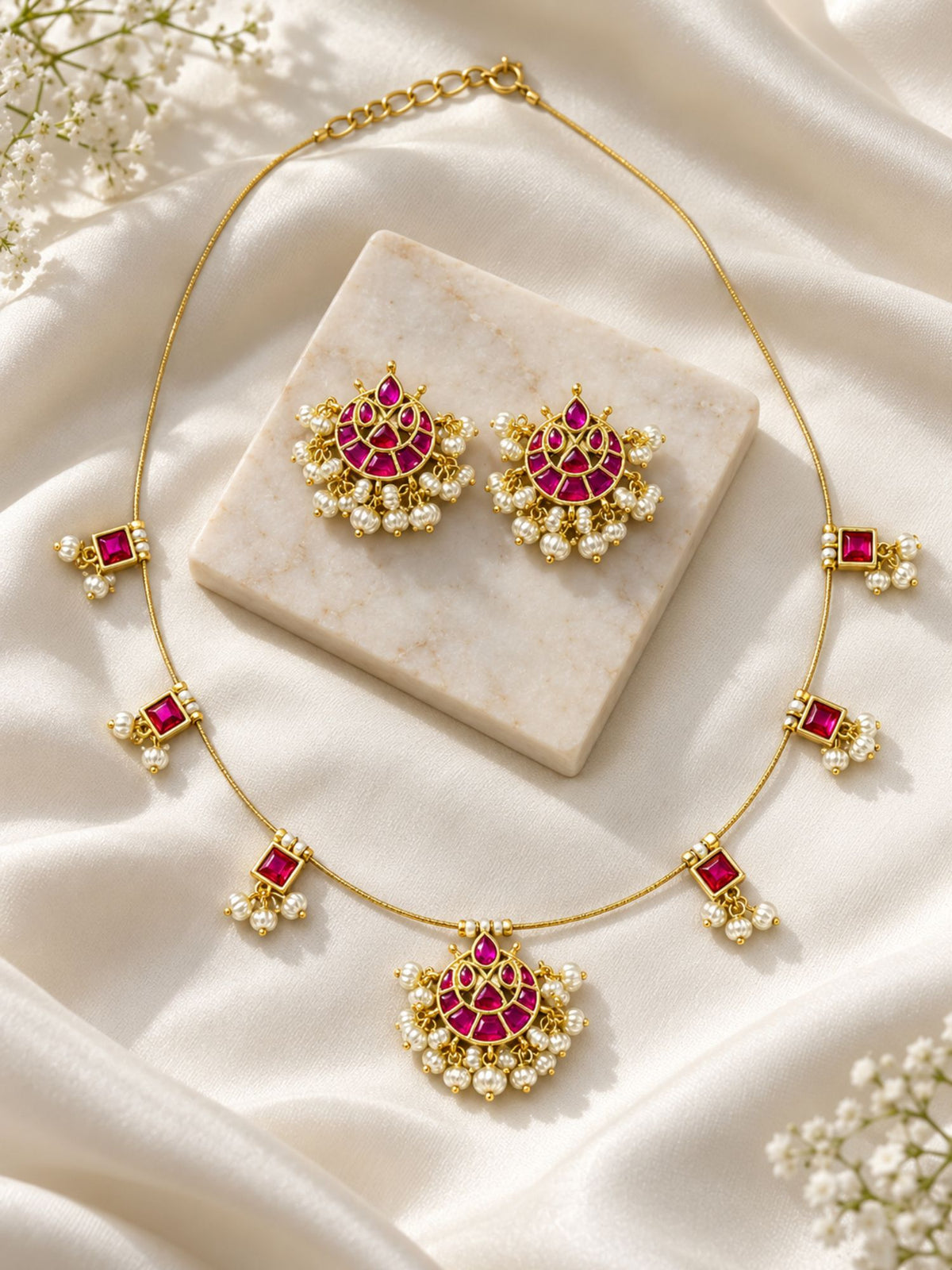 Gold Plated Kundan Chaand Invisible Chain Necklace Set