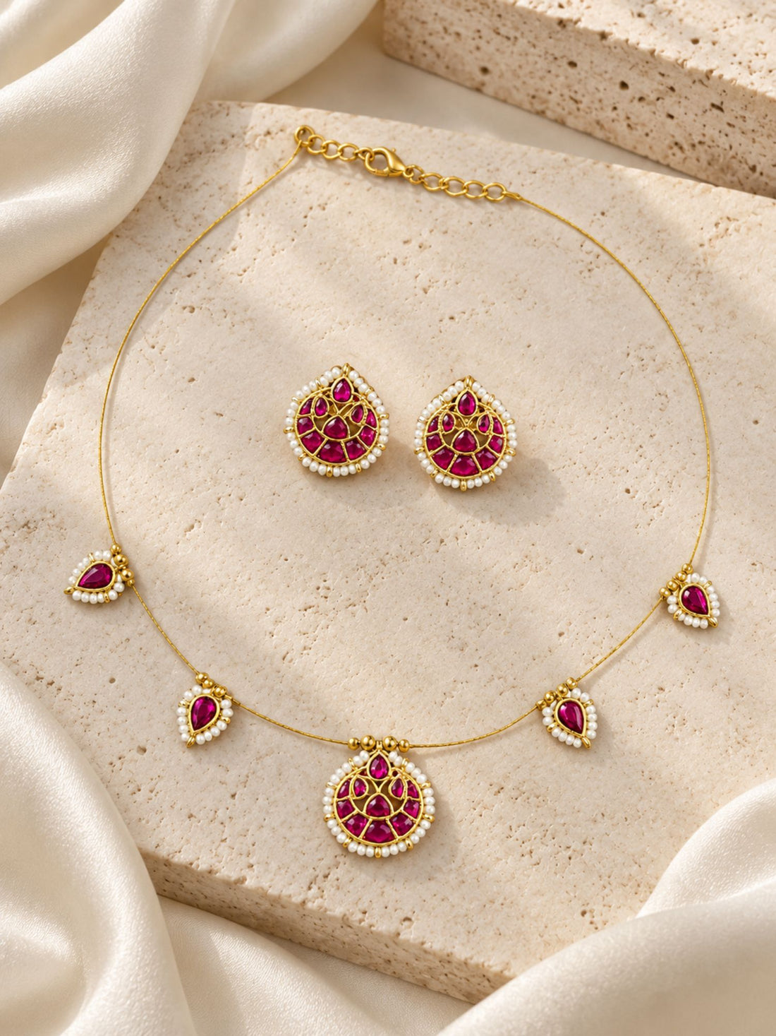 Gold Plated Kundan Chaand Invisible Chain Necklace Set