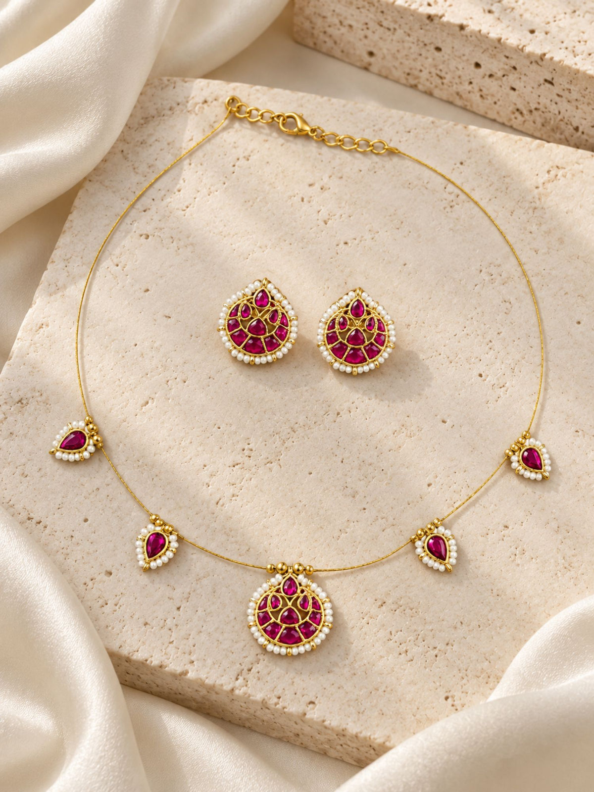 Gold Plated Kundan Chaand Invisible Chain Necklace Set