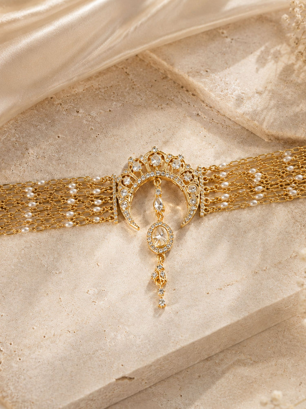 Gold Plated Kundan Pearl Chandbali Choker Jewellery Set for Women