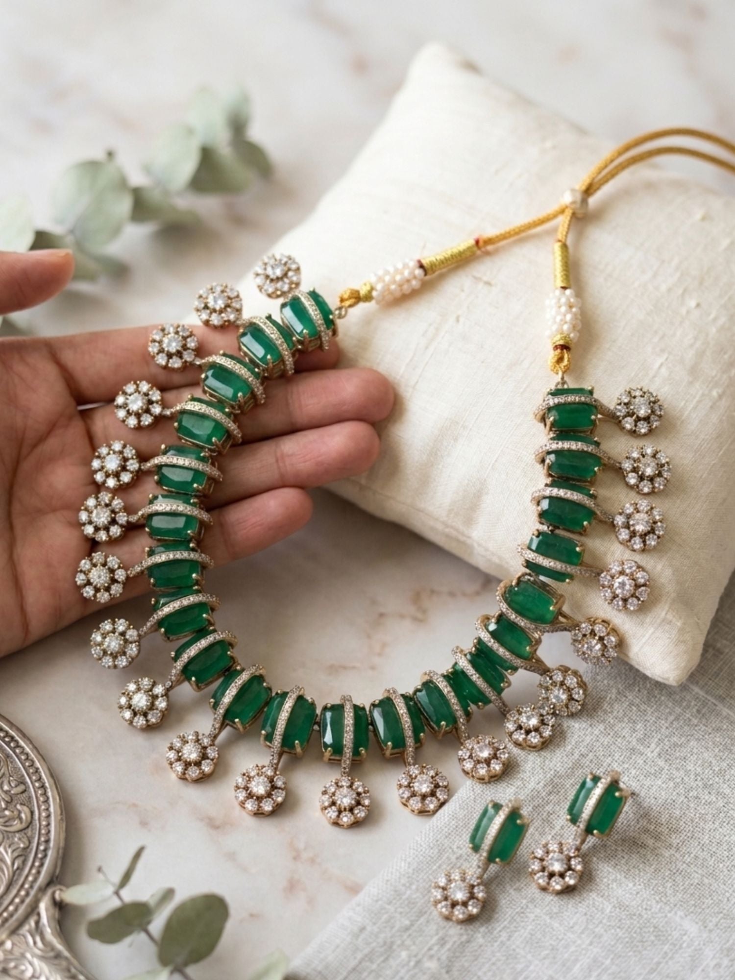 Abdesigns Victorian Emerald Green Necklace Set with Earrings