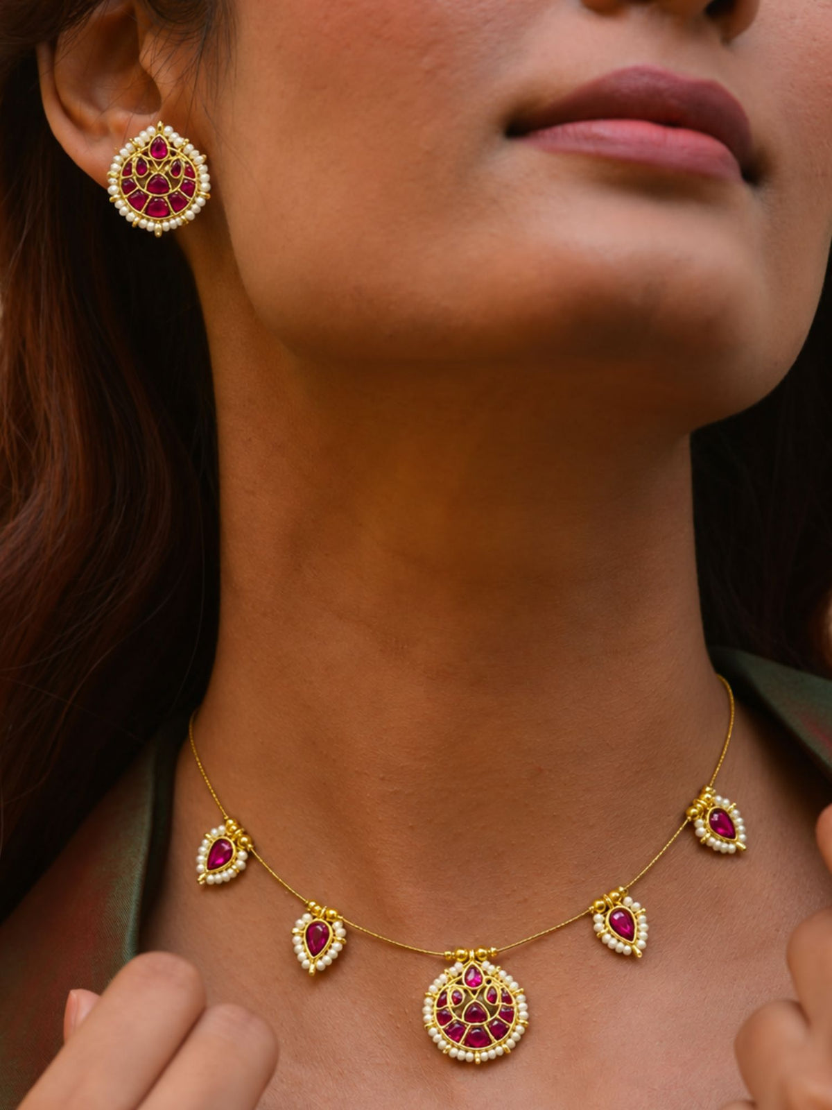 Gold Plated Kundan Chaand Invisible Chain Necklace Set