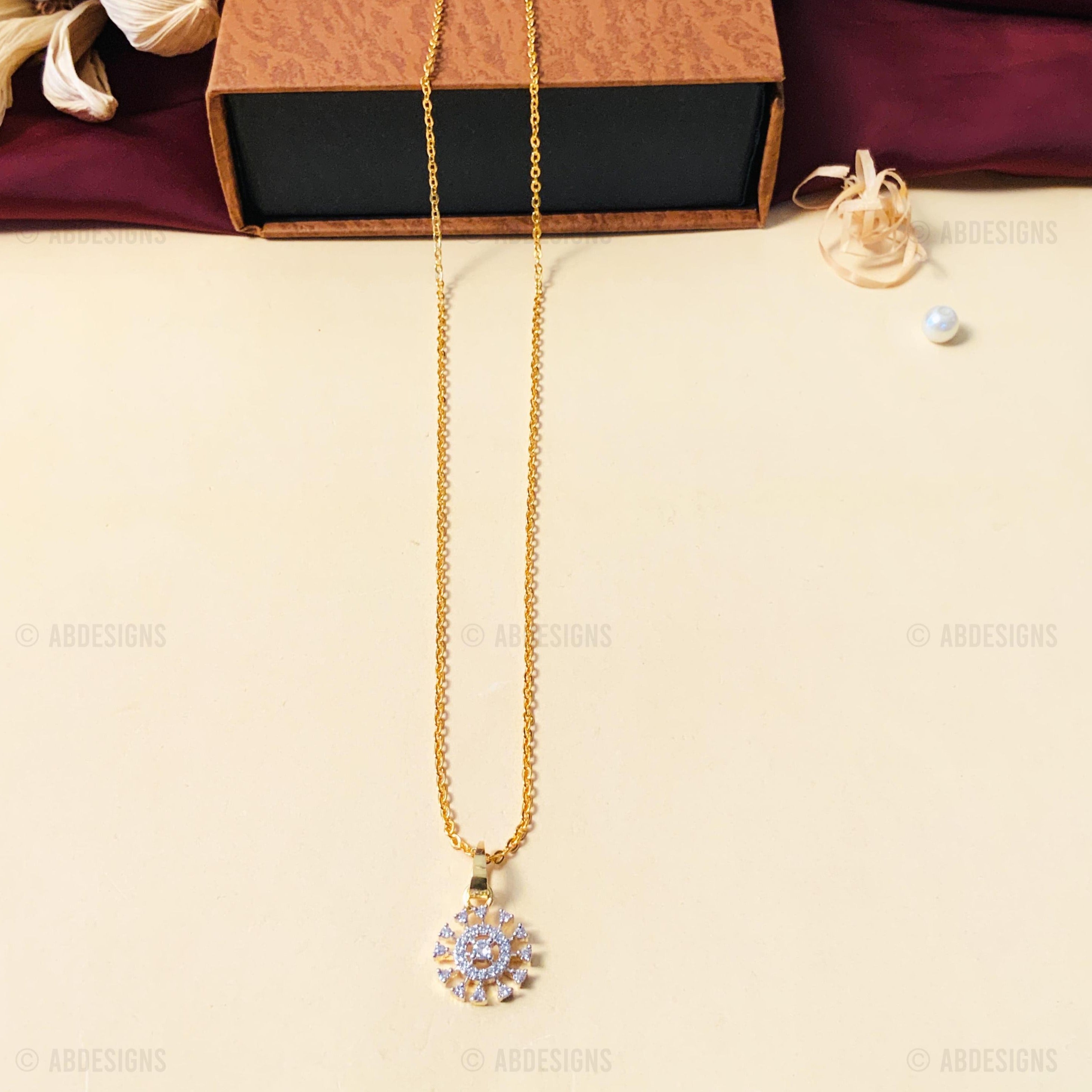High-Quality Sophisticated Gold Plated Pendant Chain