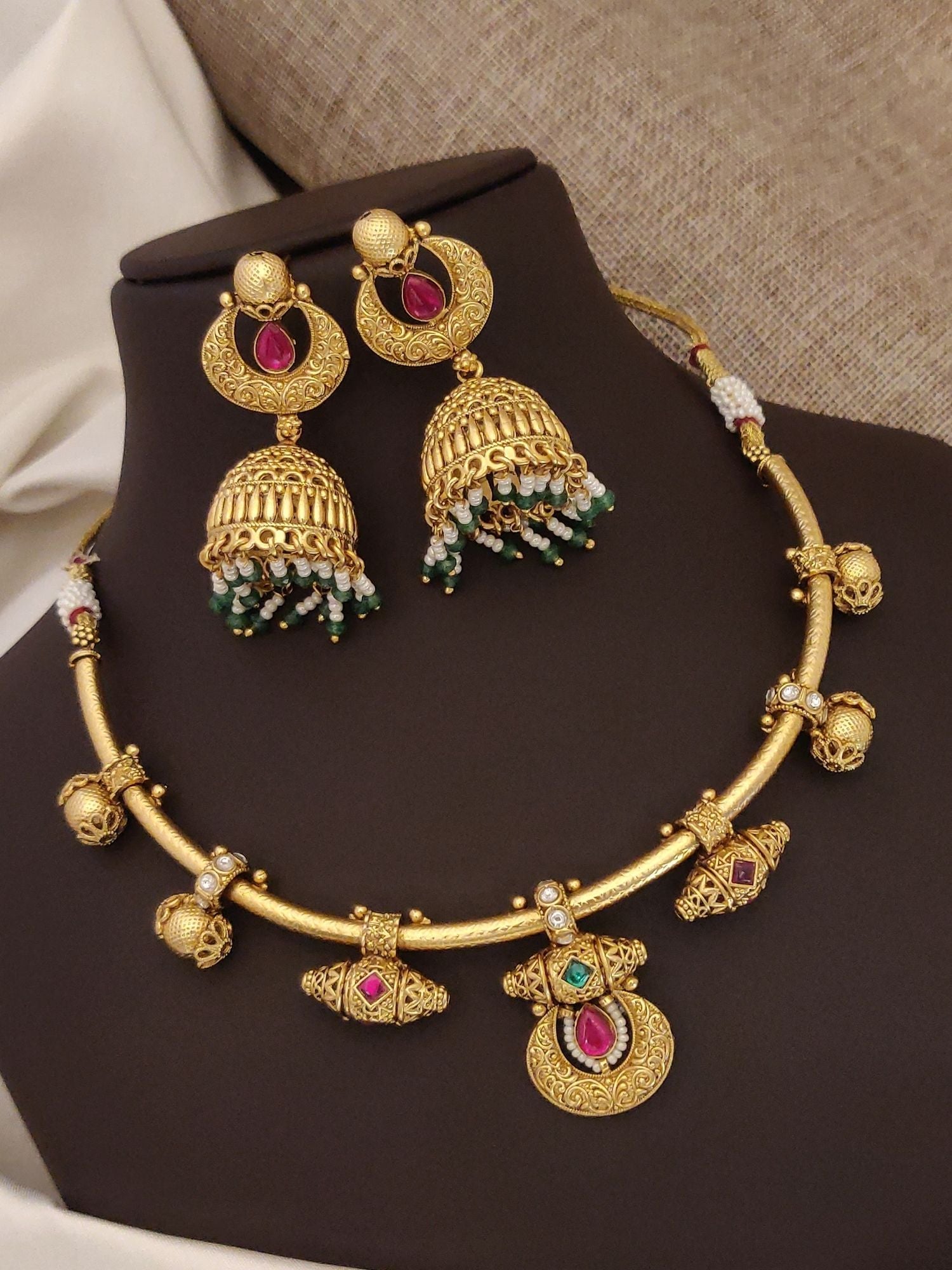 Abdesigns Gold Plated KempStone Hasli Necklace Set
