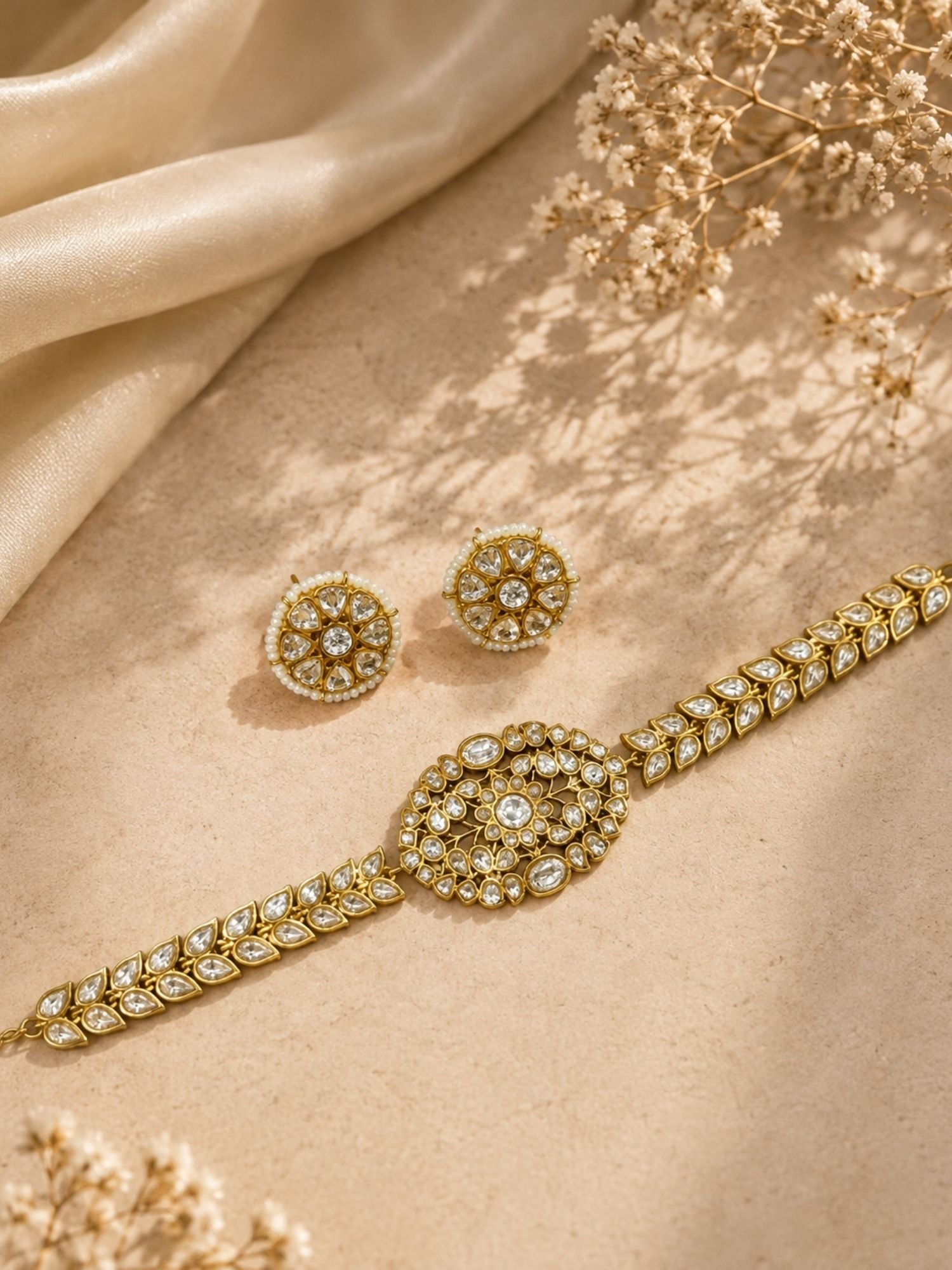 Victorian gold Kundan choker set in Abdesigns gift-ready packaging