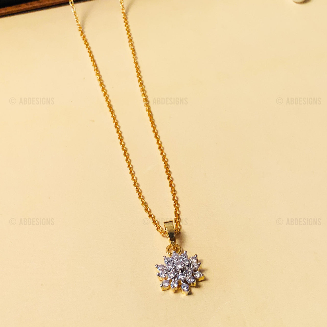 Precious High-Quality Gold Plated Pendant Chain