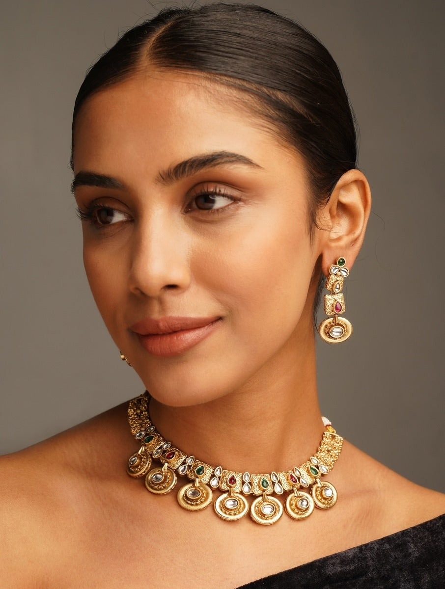 Graceful Antique Gold Plated Choker Necklace Set