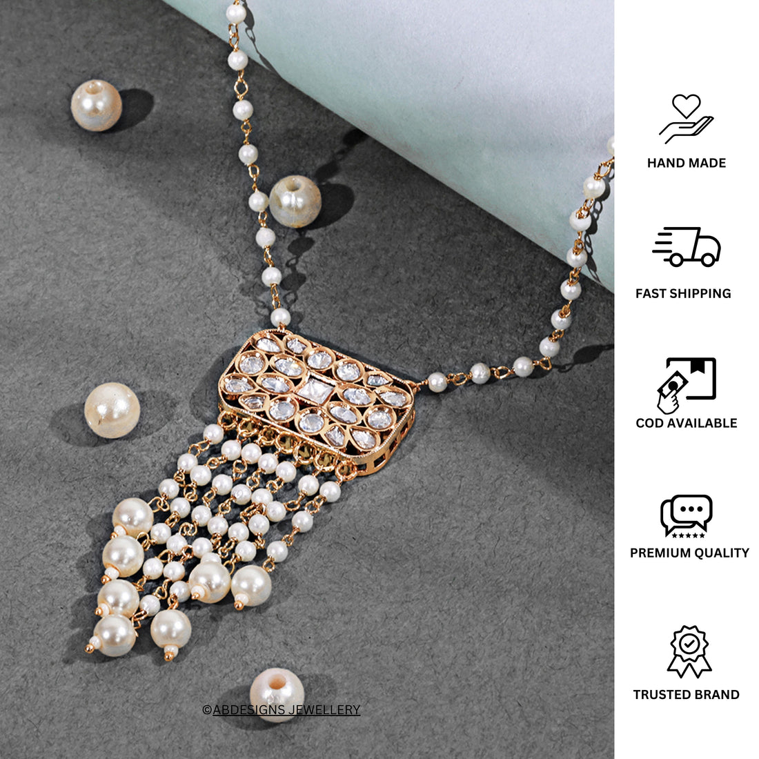 Kundan Pendant Set