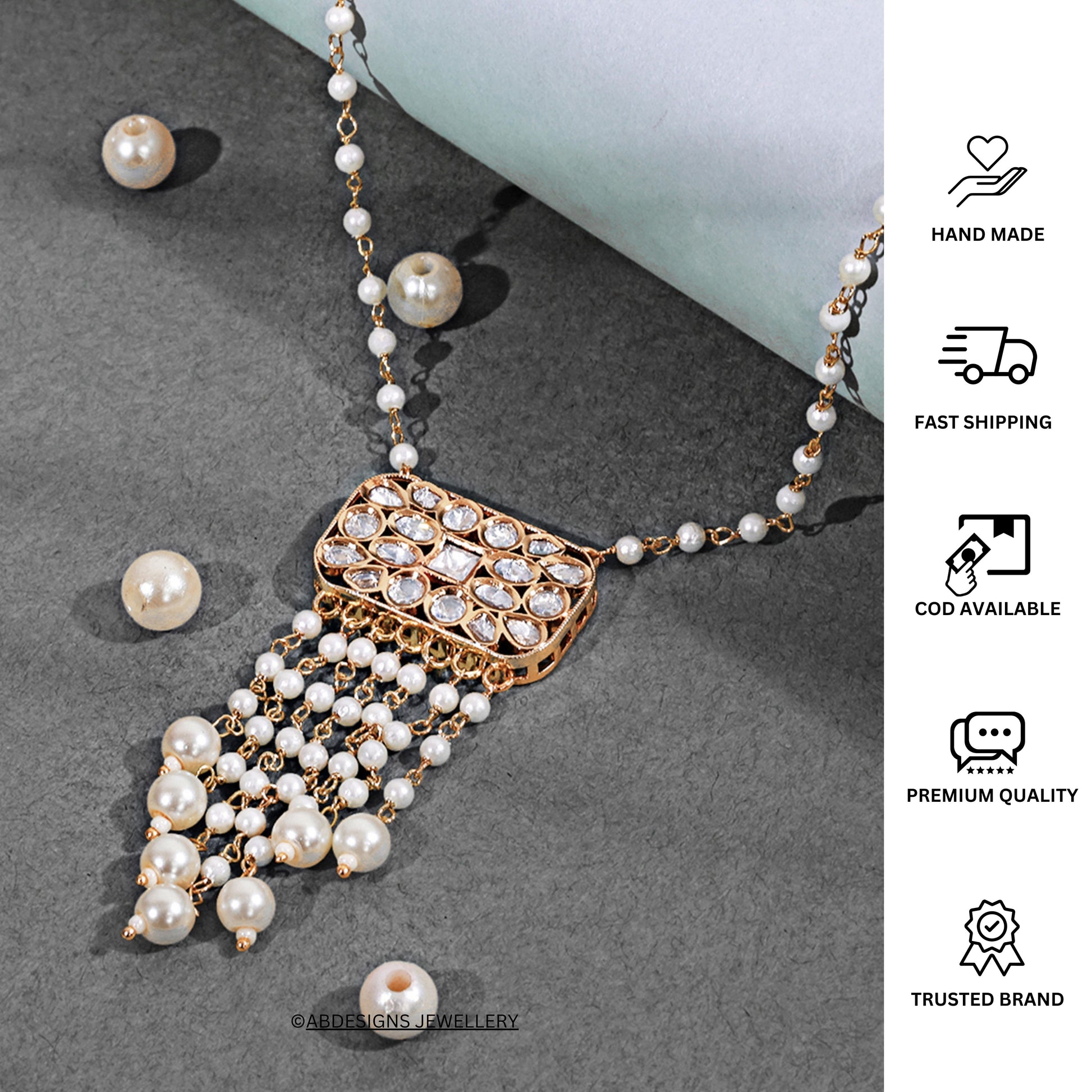 Abdesigns Pendant Set