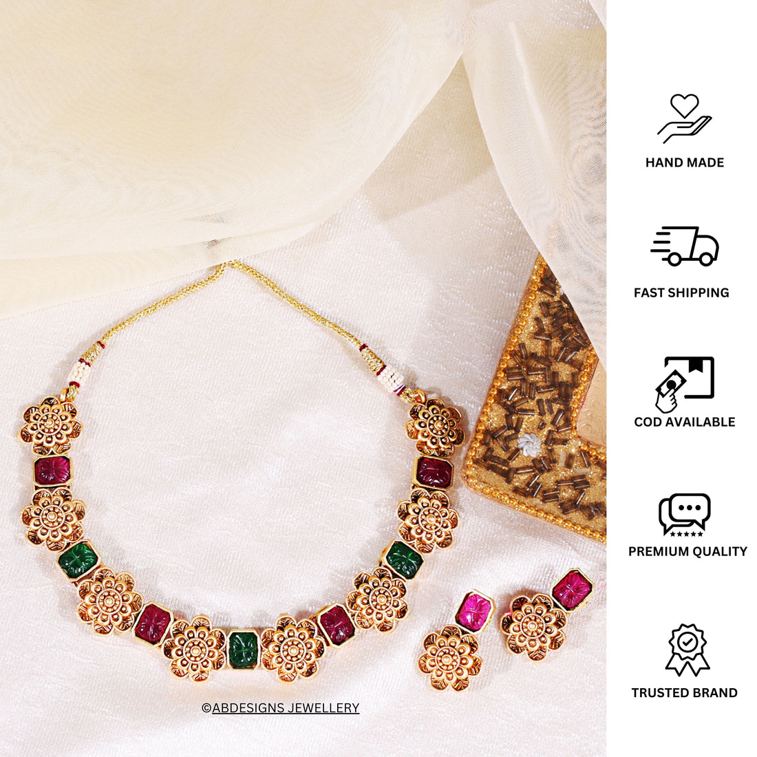 Kempstone Necklace