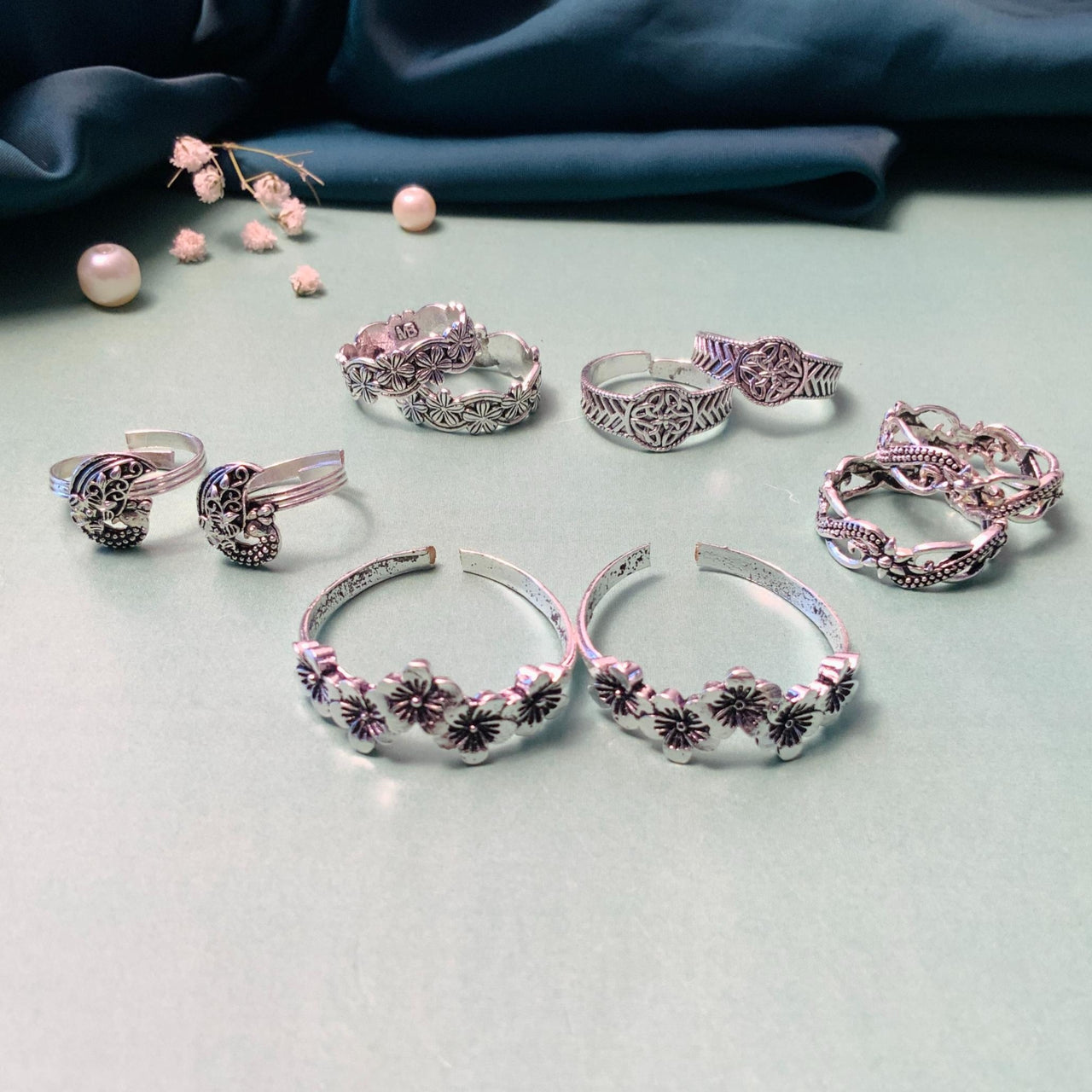 Attractive Silver Oxidised Pack of 5 Pairs Toe Rings Combo - Abdesignsjewellery