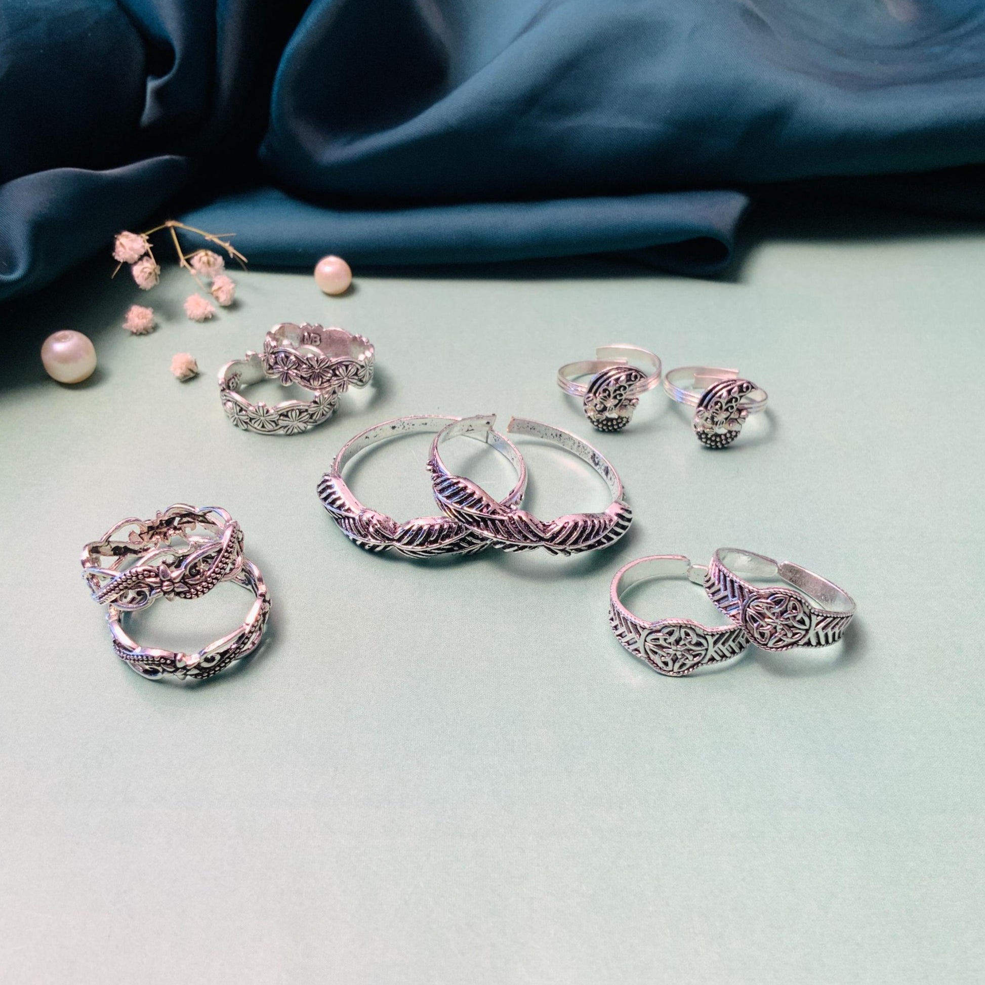 Appealing Silver Oxidsed Pack of 5 Pairs Toe Rings Combo - Abdesignsjewellery