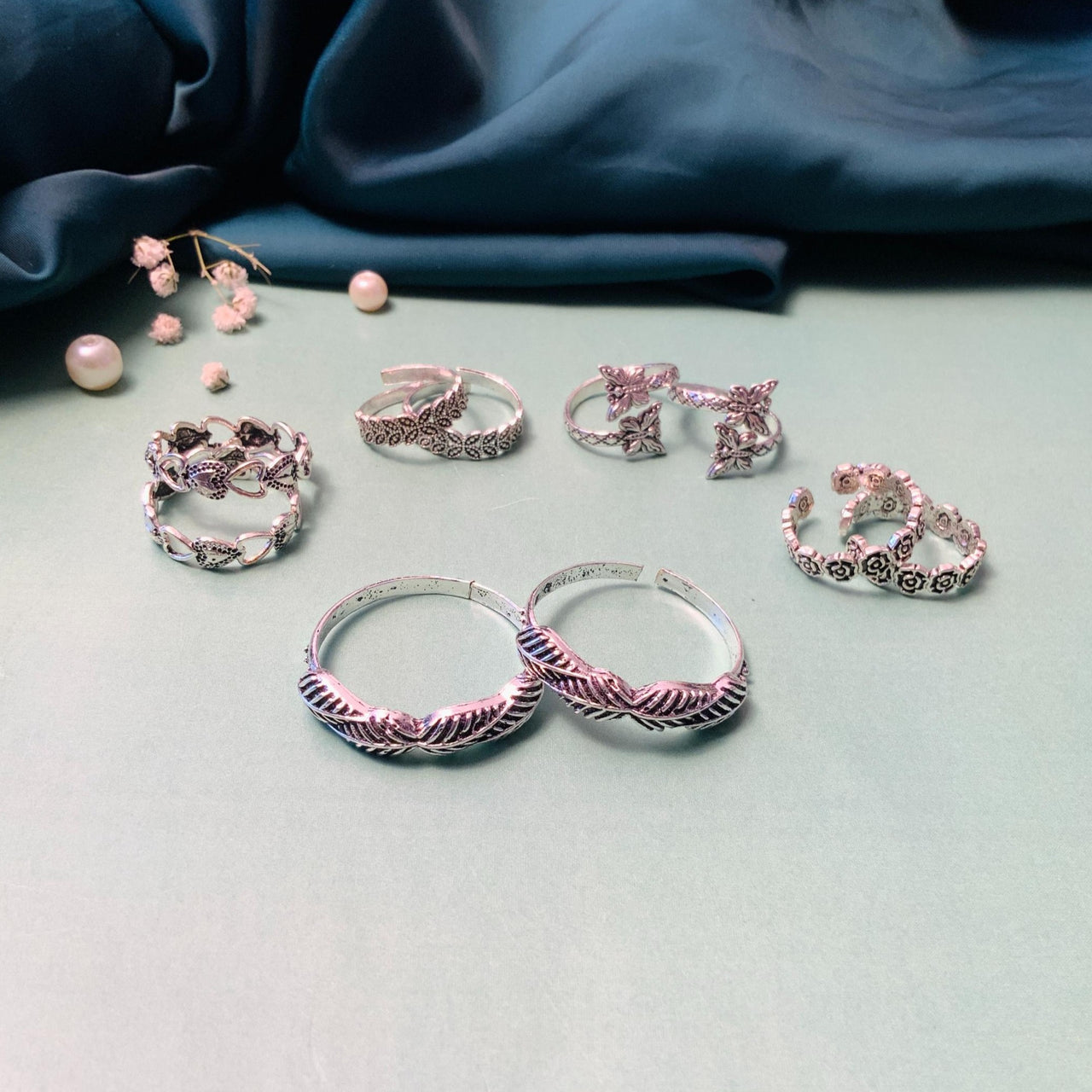Appealing Silver Oxidsed Pack of 5 Pairs Toe Rings Combo - Abdesignsjewellery