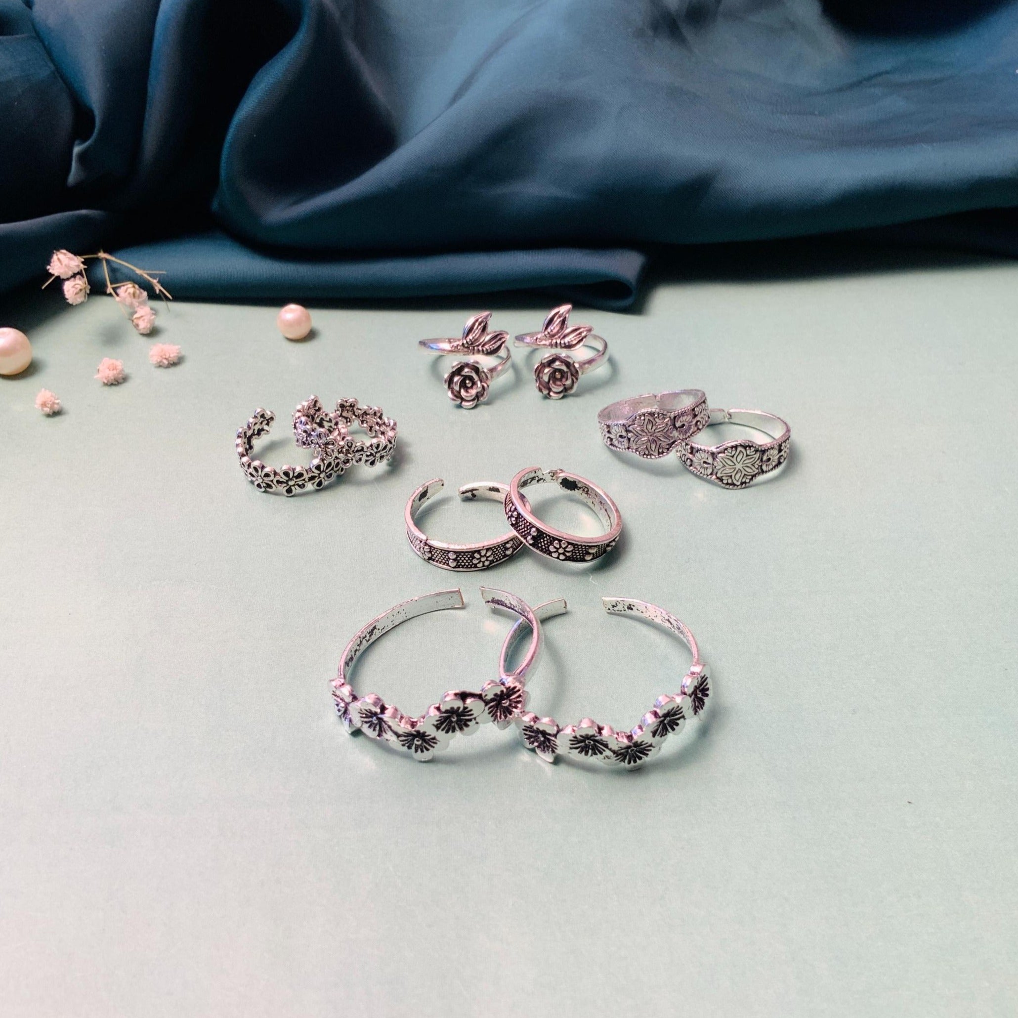 Attractive Silver Oxidised Pack of 5 Pairs Toe Rings Combo - Abdesignsjewellery