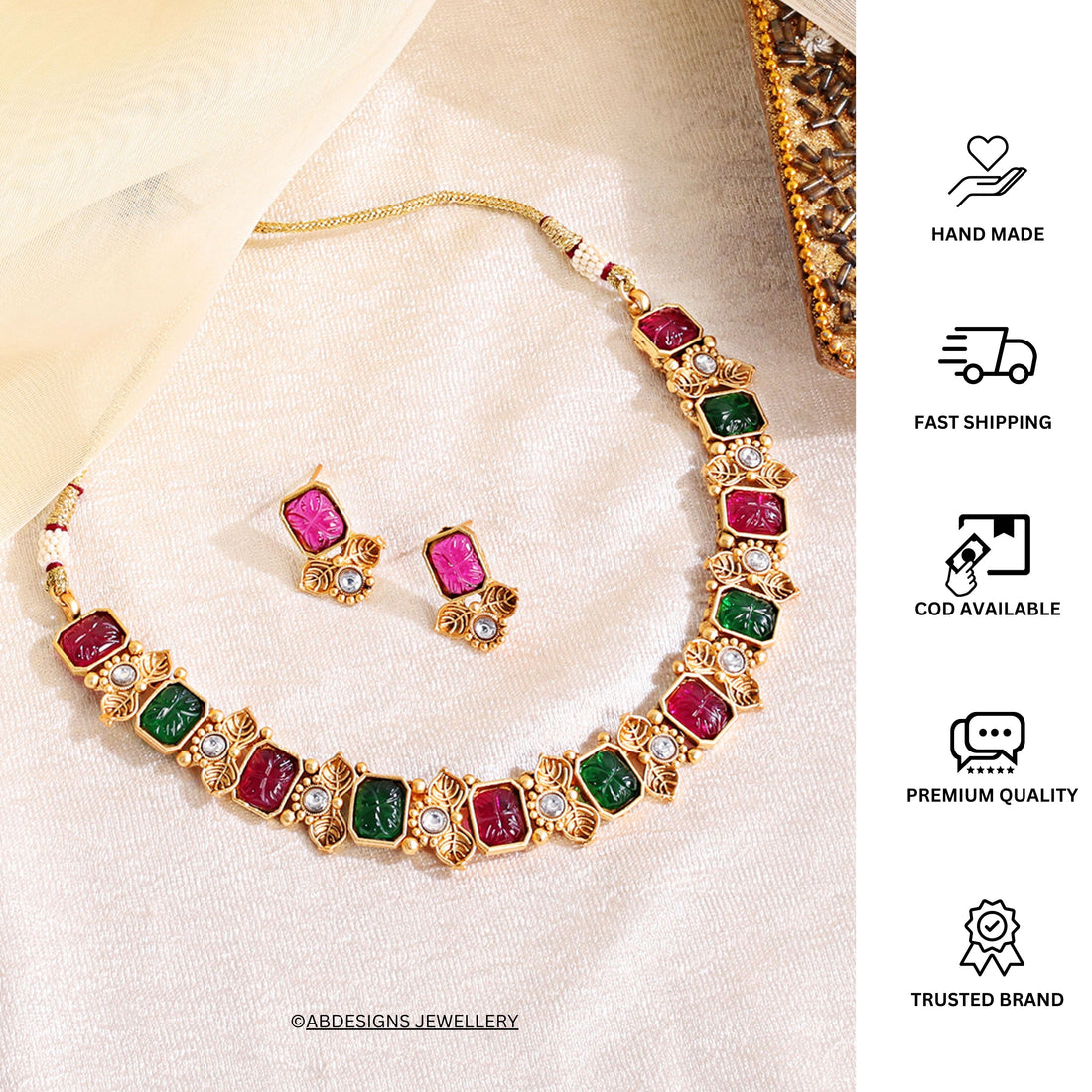 Kempstone Necklace