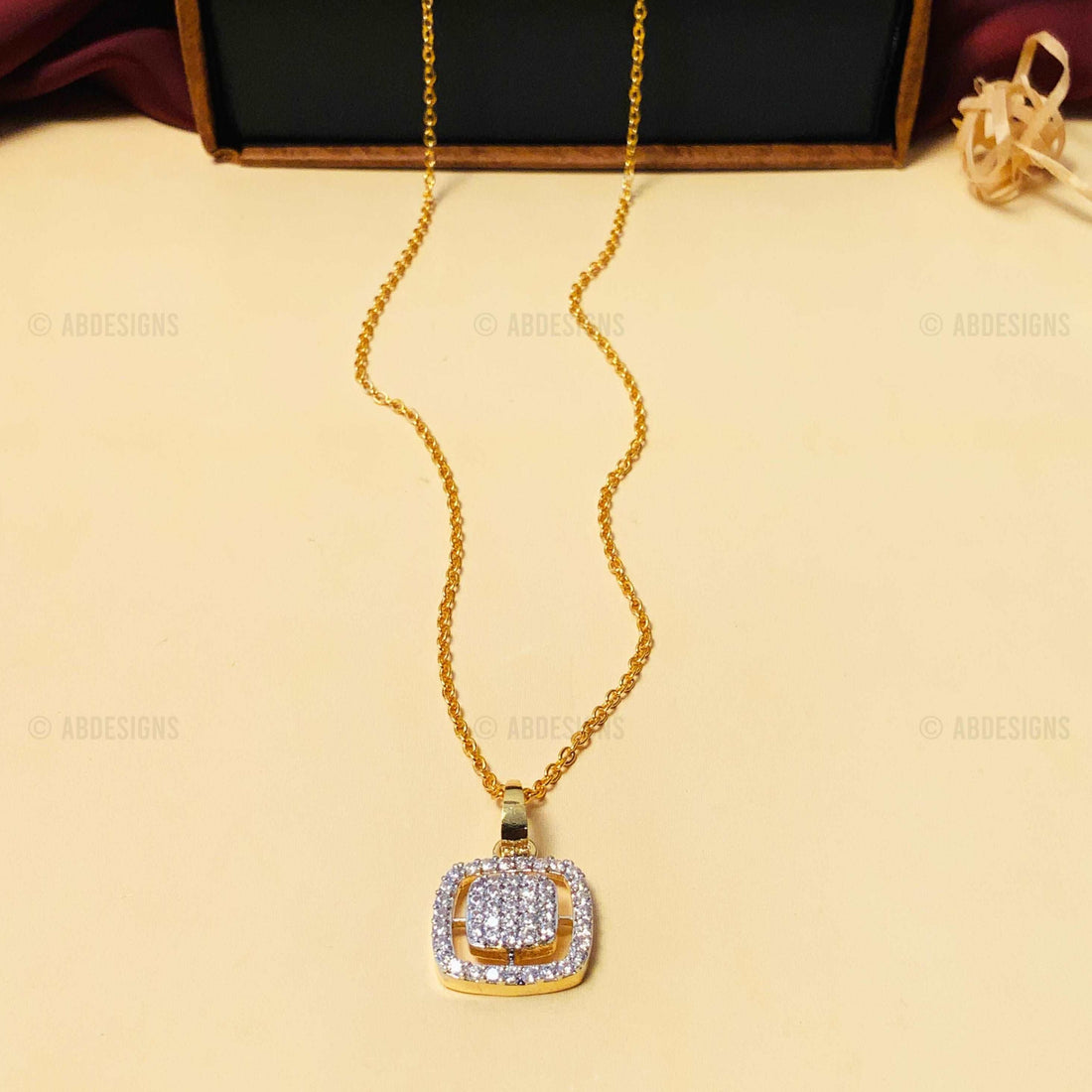 Alluring High-Quality Gold Plated Pendant Chain - Abdesignsjewellery