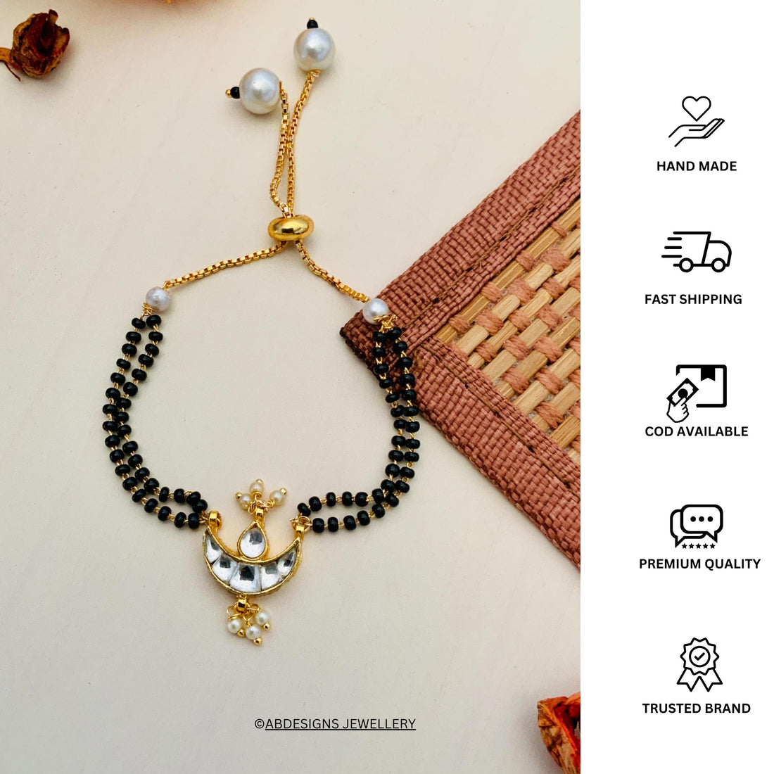Hand Mangalsutra