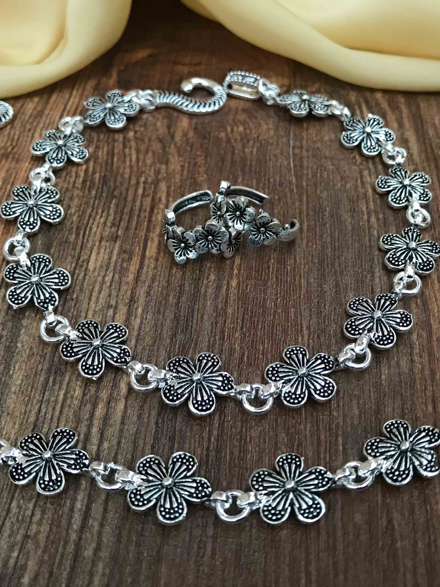 Awesome Flower Pattern Anklet Toe Rings Combo - Abdesignsjewellery