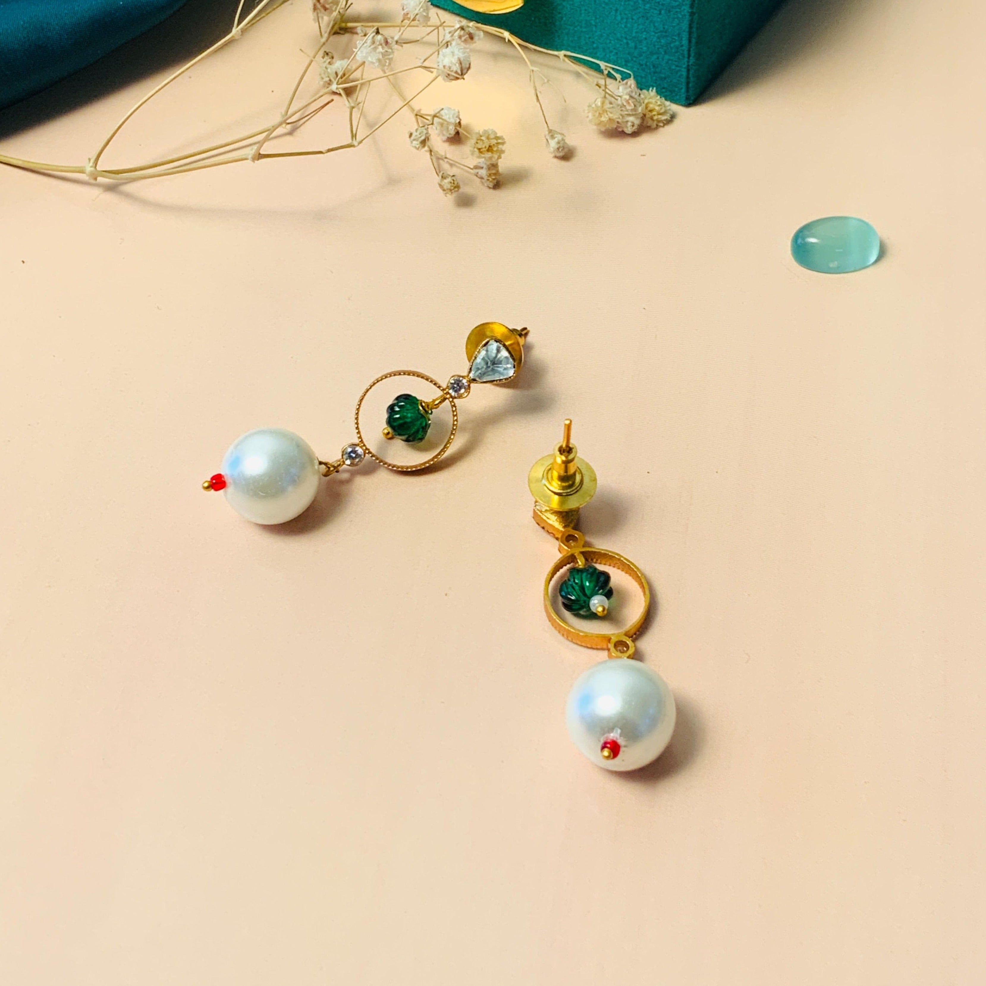 Sophisticated Gold Plated Glass Polki Stud