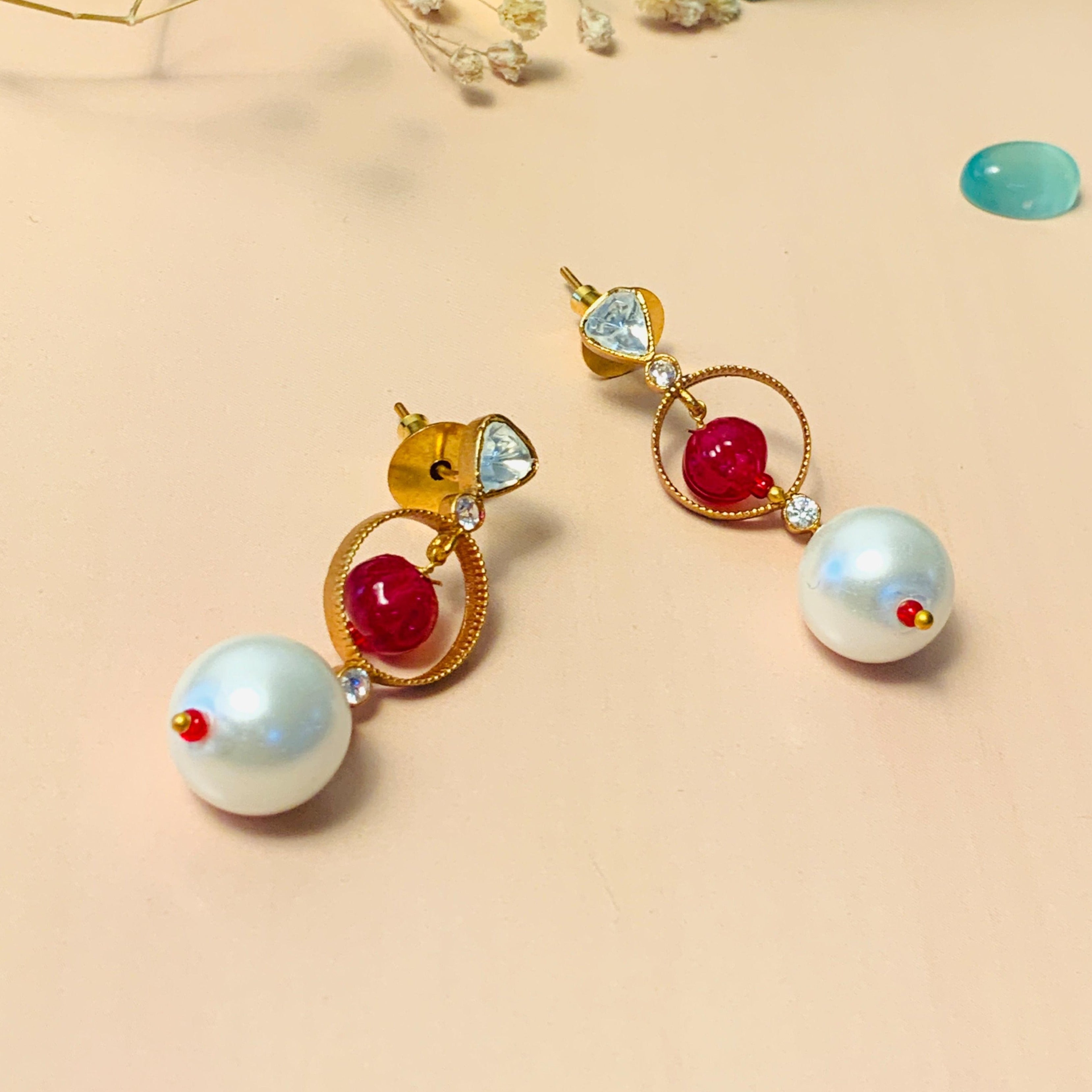 Sophisticated Gold Plated Glass Polki Stud