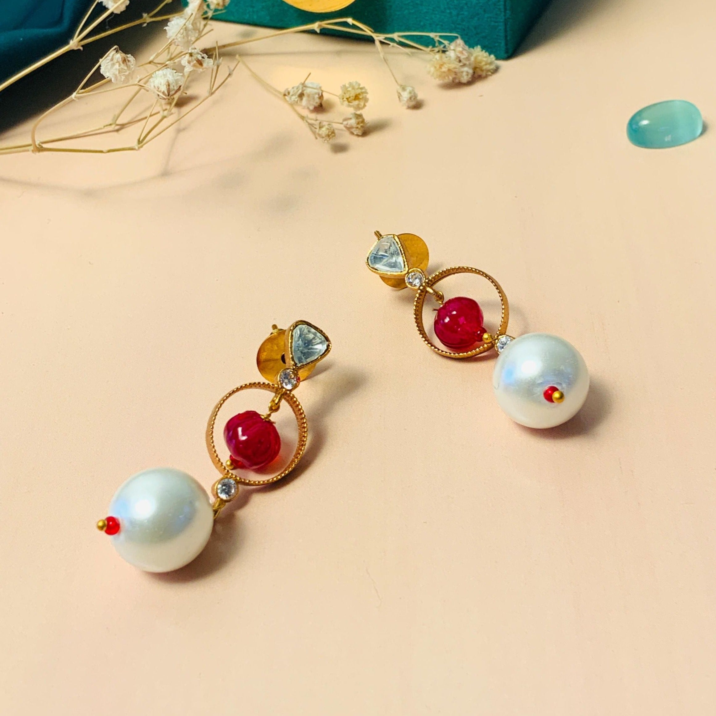 Sophisticated Gold Plated Glass Polki Stud