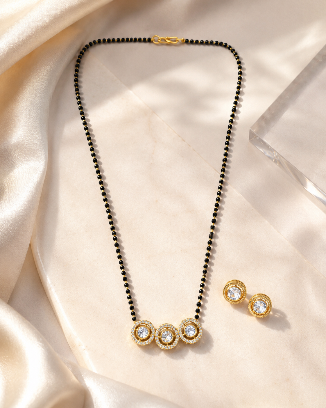 Round Kundan American Diamond Pendant Mangalsutra
