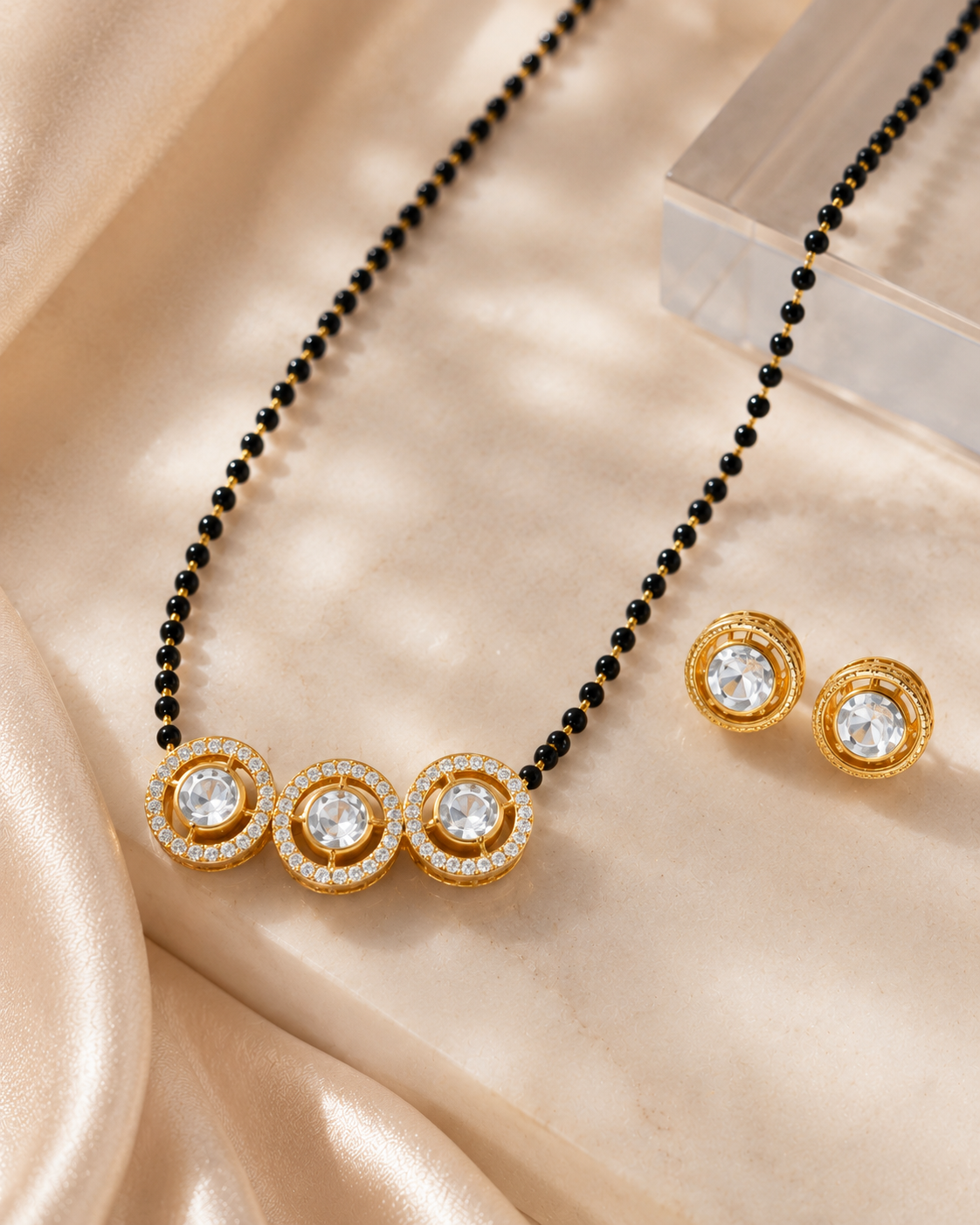 Round Kundan American Diamond Pendant Mangalsutra