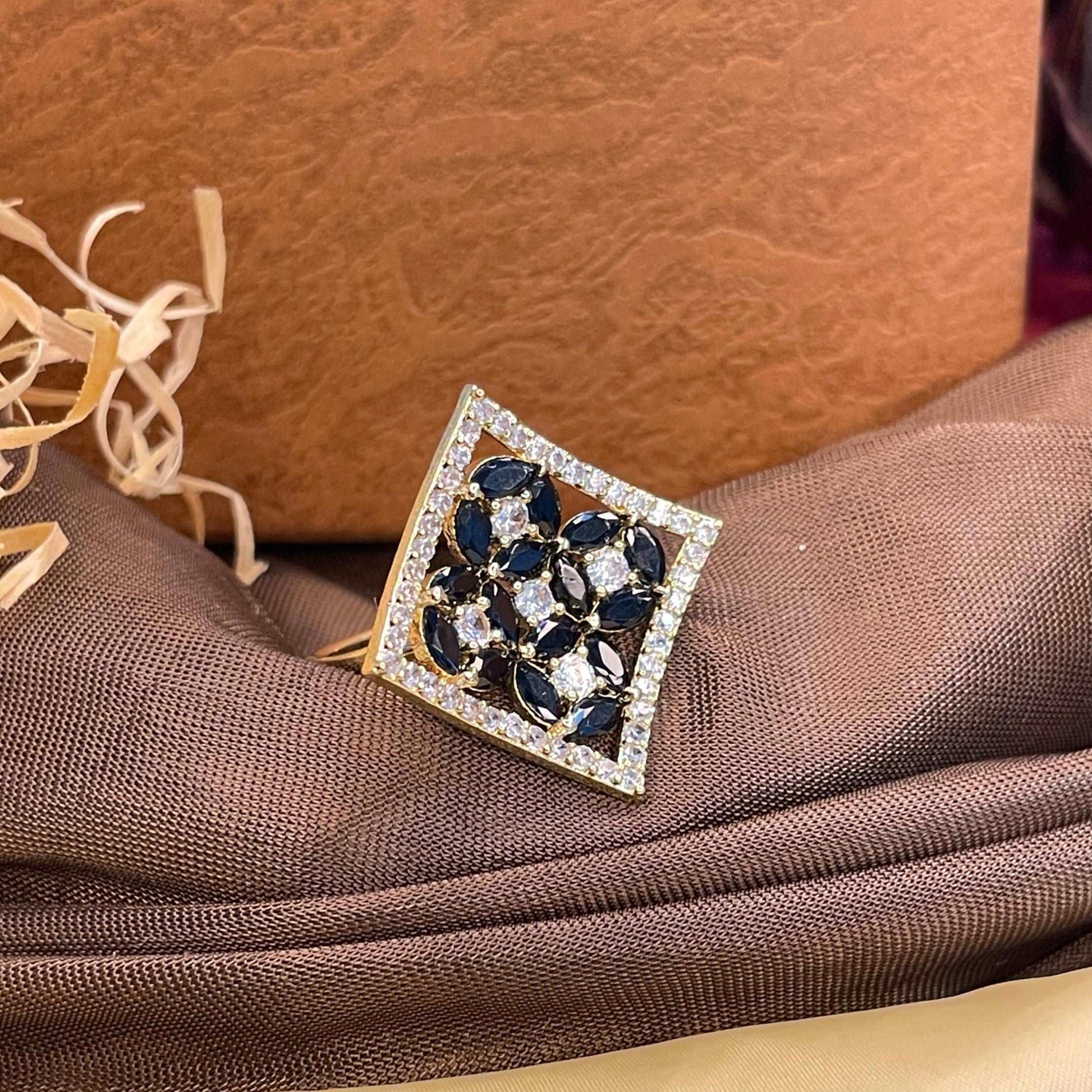 Alluring Black Flower Ring - Abdesignsjewellery