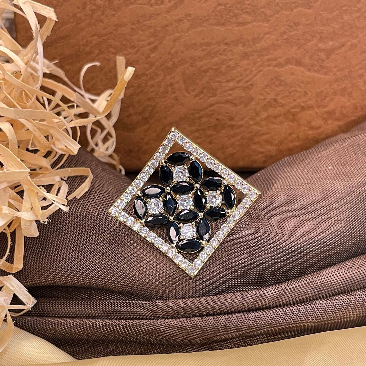 Alluring Black Flower Ring - Abdesignsjewellery