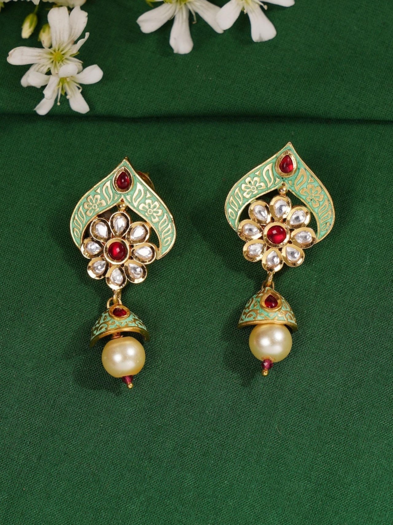 Elegant High Quality Kundan Necklace Set
