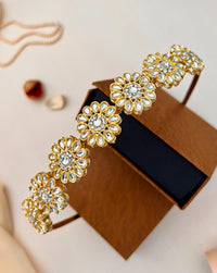 Thumbnail for Beautiful Gold Plated Kundan Mathapatti Sheesh Phool Hairband - Abdesignsjewellery