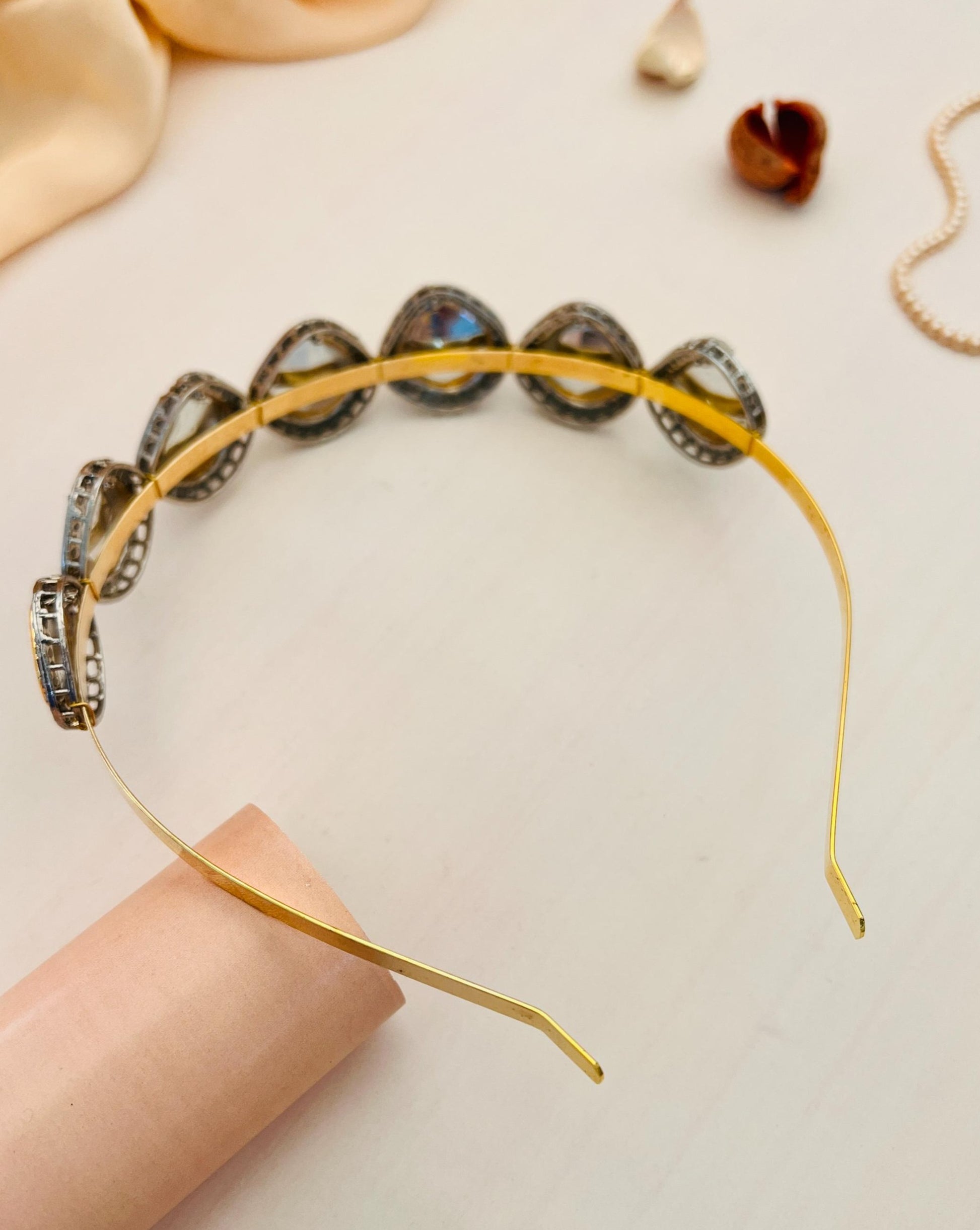 Elegant Gold Plated Polki Mathapatti Sheesh Phool Hairband - Abdesignsjewellery