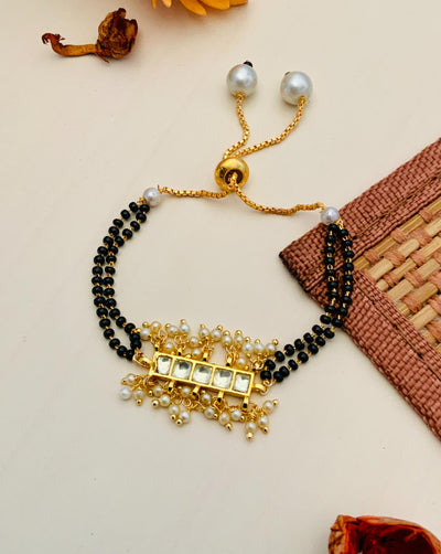 Beautiful Gold Plated Pachi Kundan Mangalsutra Bracelet