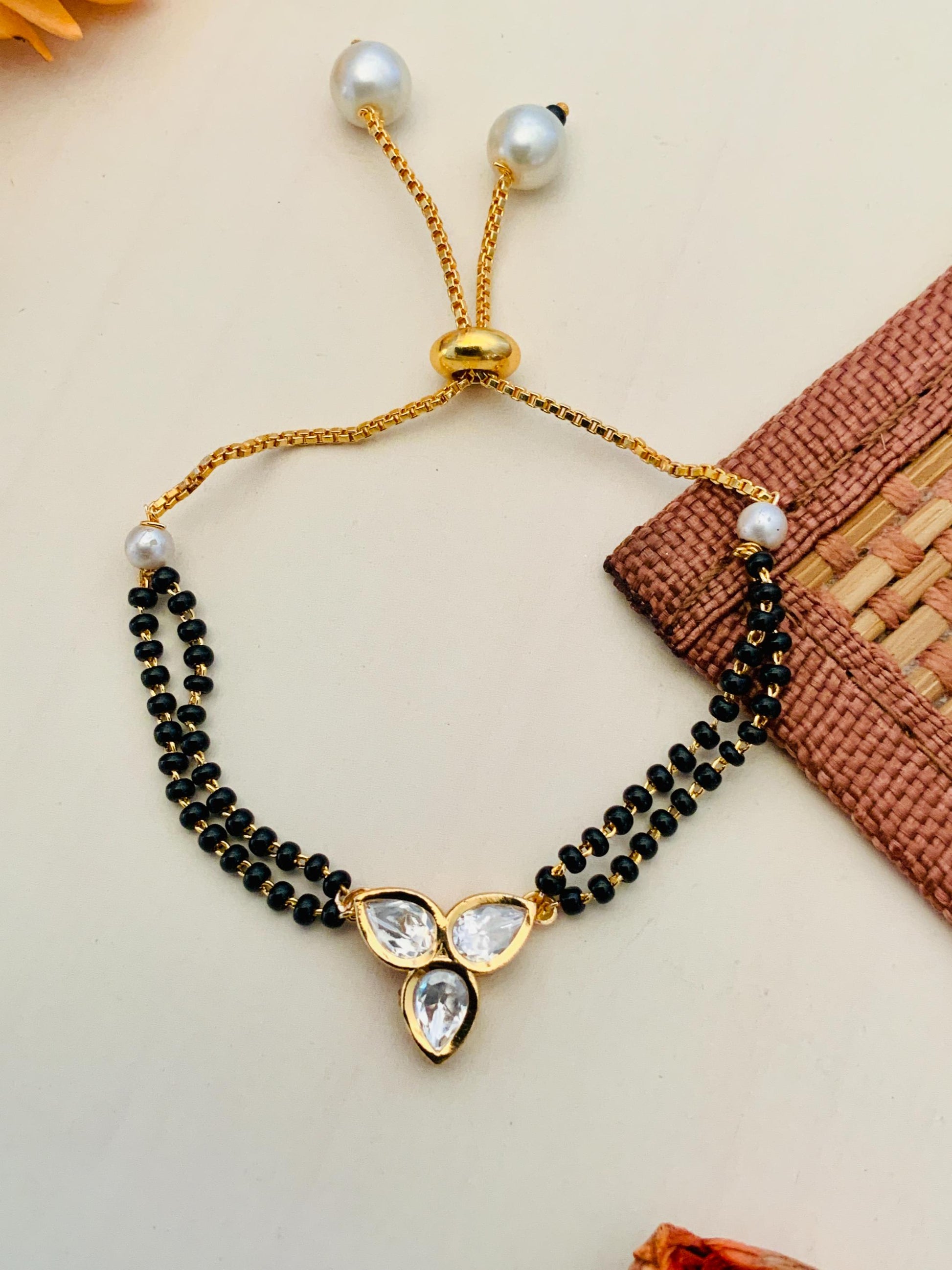 Hand Mangalsutra Desing