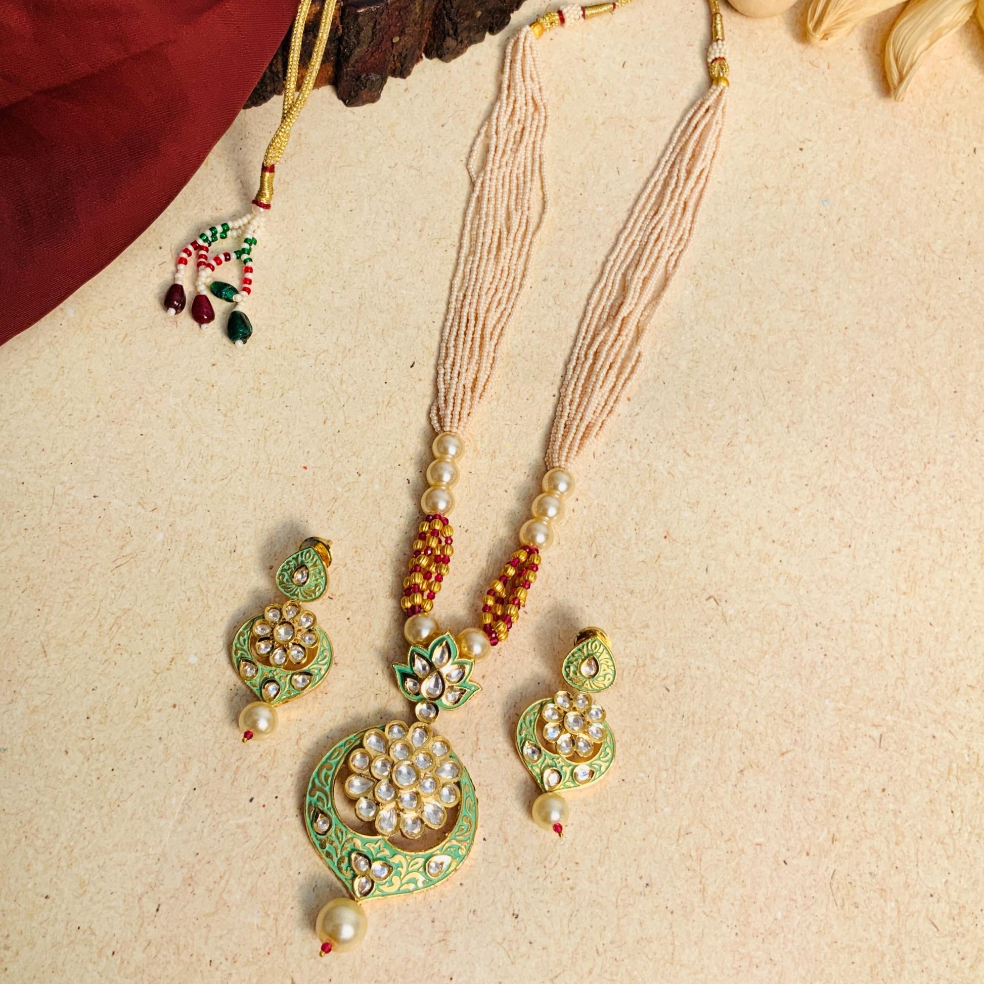 Charming Kundan Necklace & Earring - Abdesignsjewellery