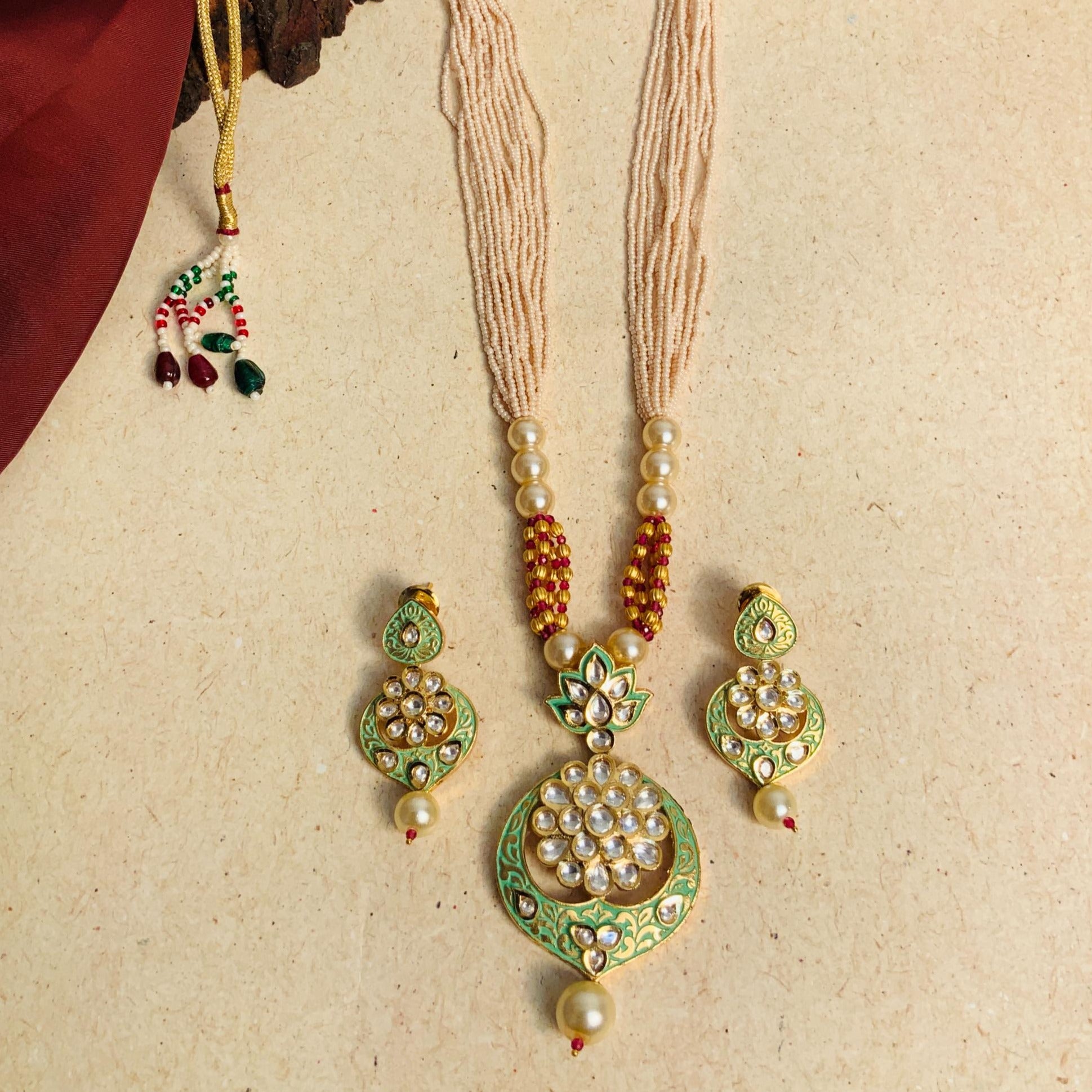 Charming Kundan Necklace & Earring - Abdesignsjewellery