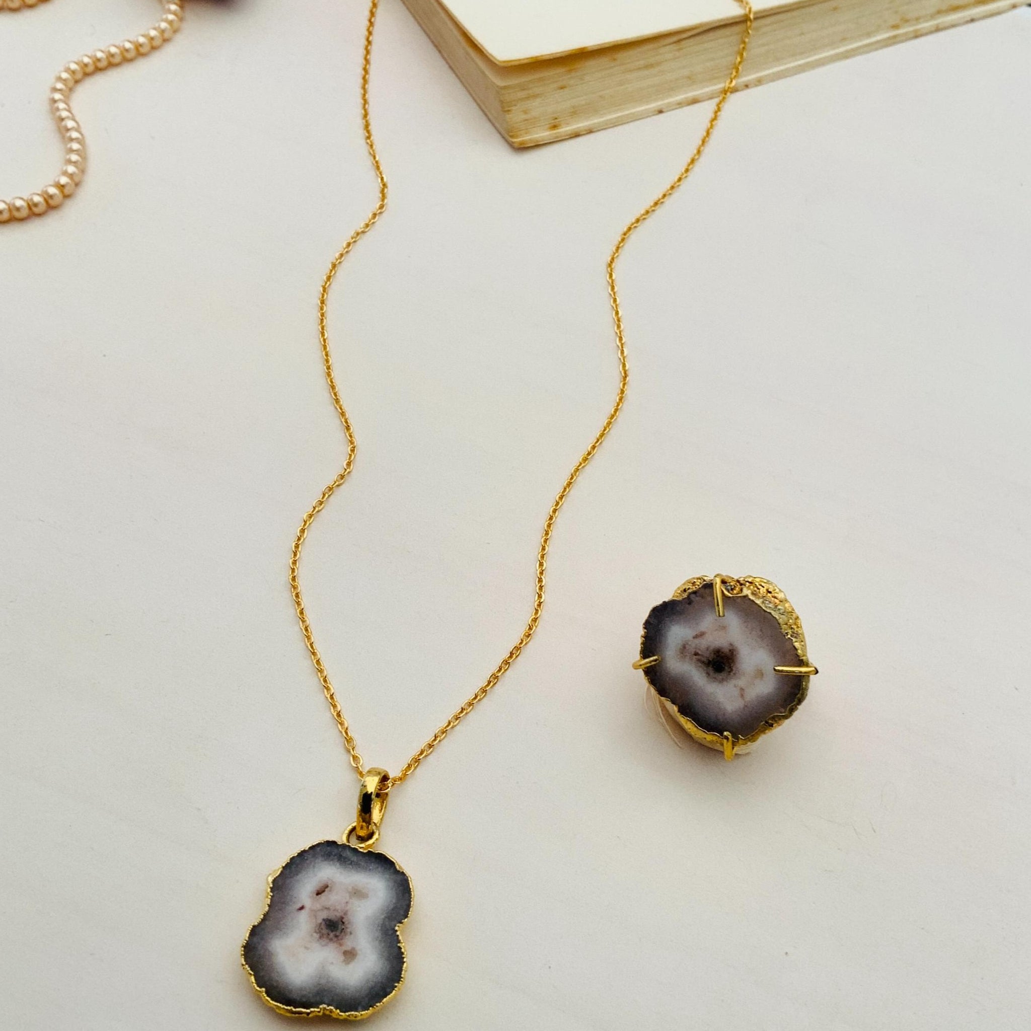 Beautiful Black Druzy Stone Design Pendant Chain Combo - Abdesignsjewellery