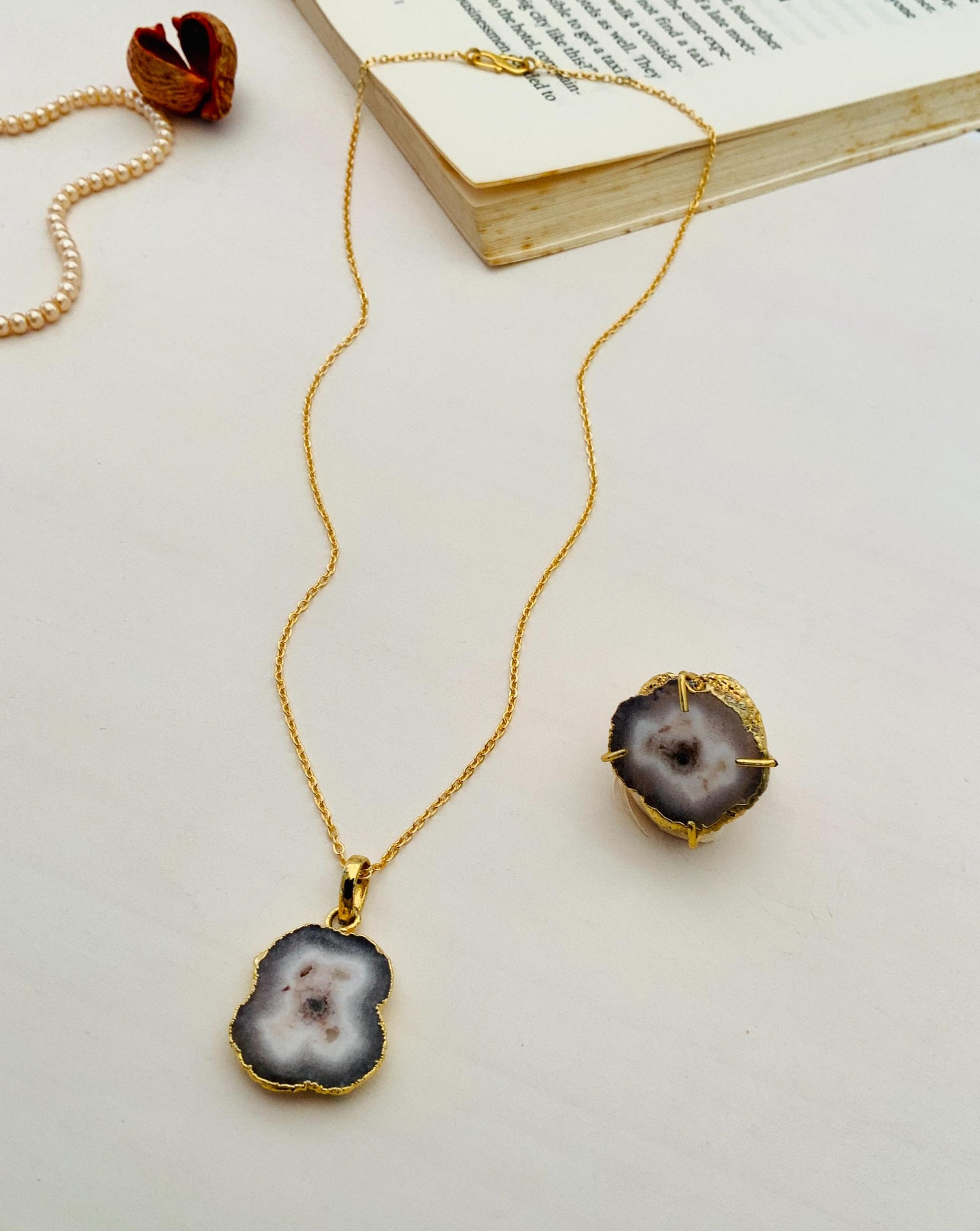 Beautiful Black Druzy Stone Design Pendant Chain Combo - Abdesignsjewellery